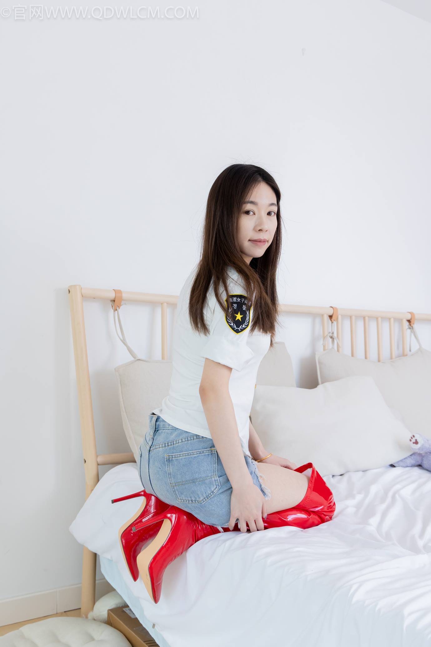 图片[83]-物恋传媒 NO.2309 婷婷-高跟长靴、白棉袜、裸足[137P] – 速更版-美库