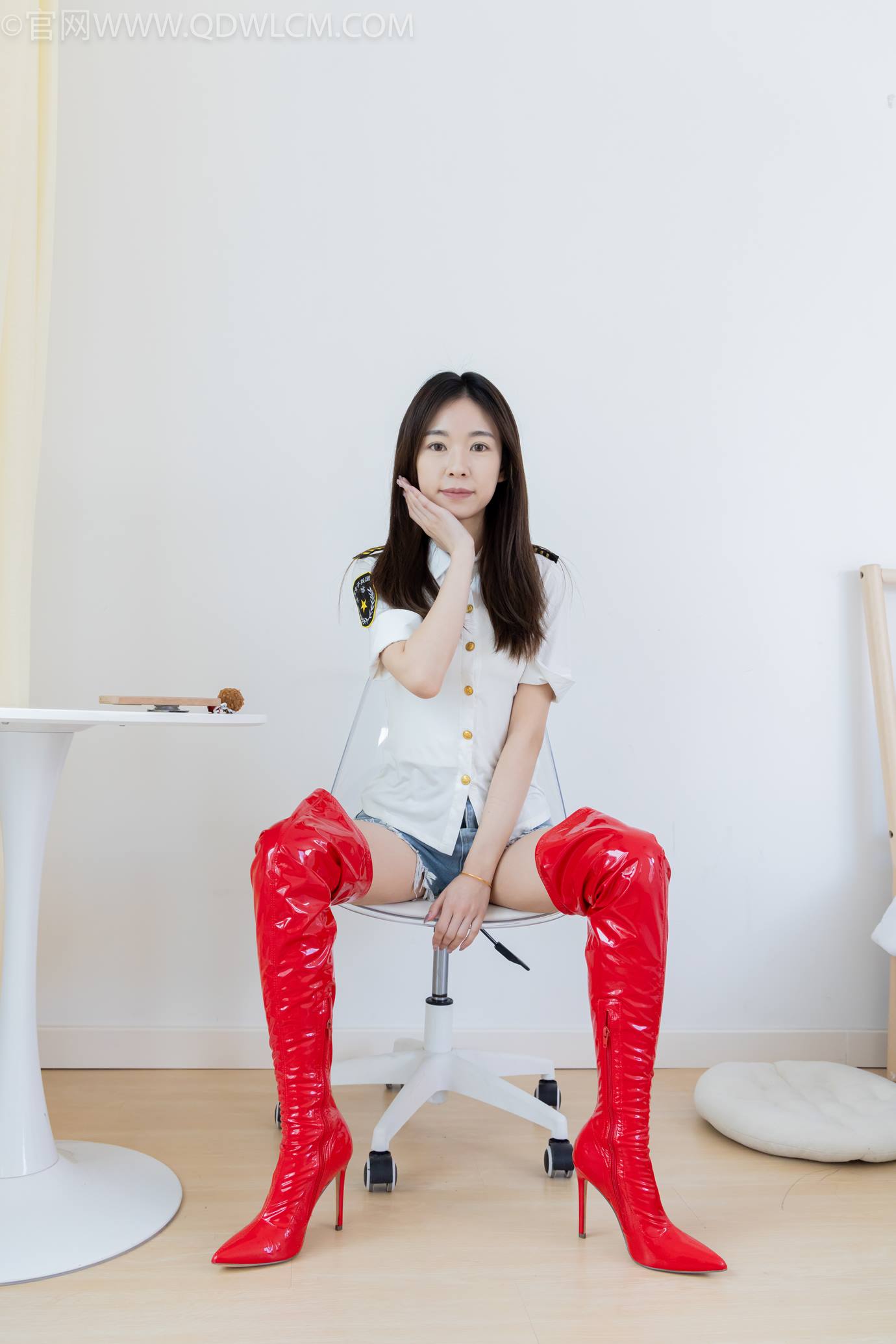 图片[86]-物恋传媒 NO.2309 婷婷-高跟长靴、白棉袜、裸足[137P] – 速更版-美库