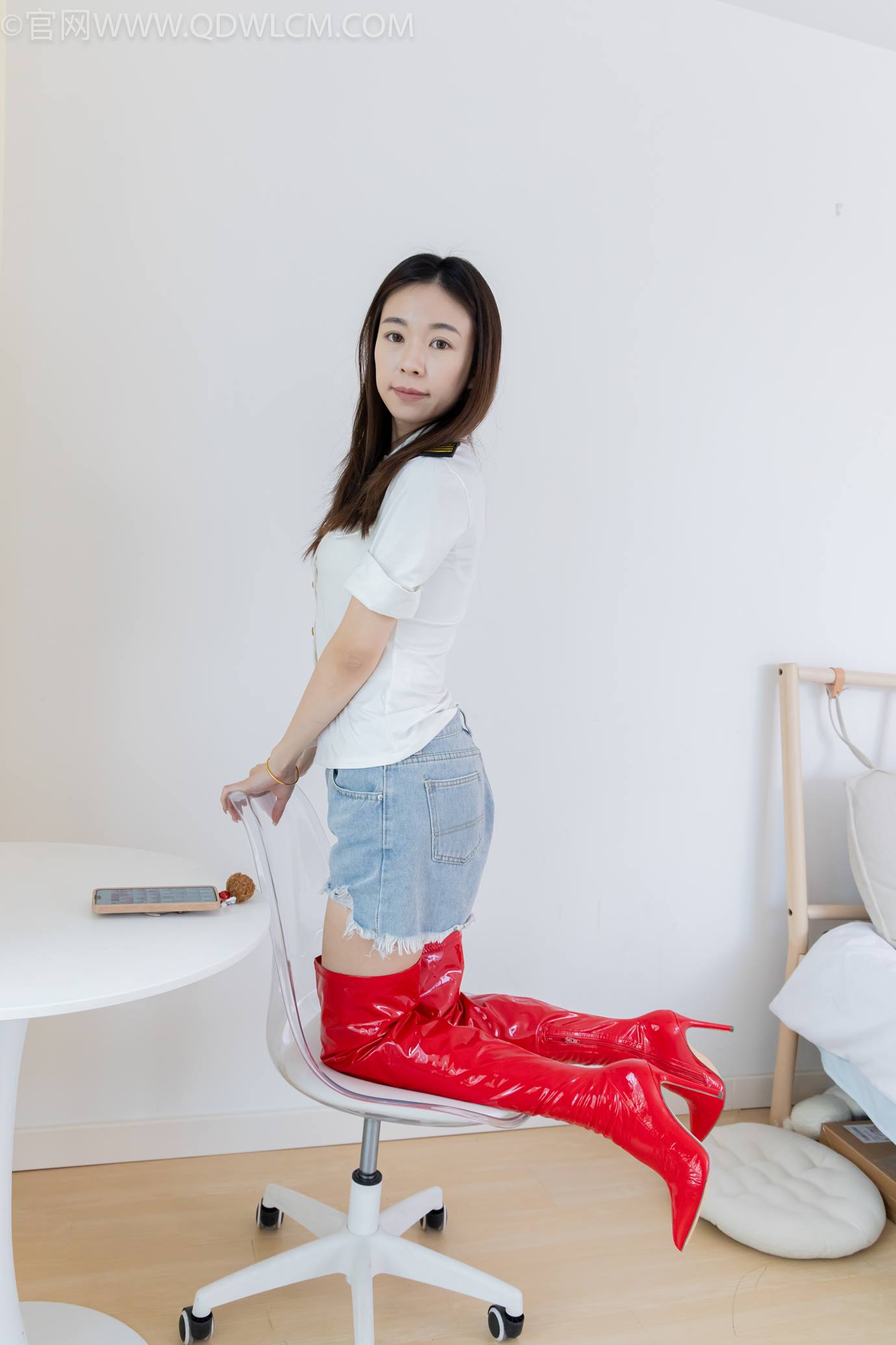 图片[91]-物恋传媒 NO.2309 婷婷-高跟长靴、白棉袜、裸足[137P] – 速更版-美库