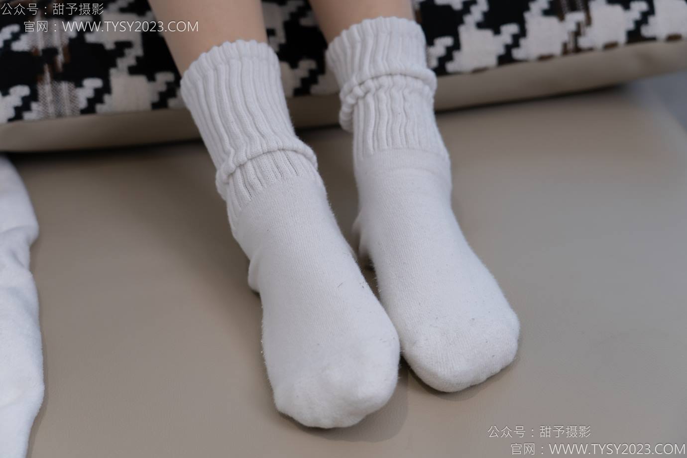 图片[95]-甜予摄影 NO.137 澜澜-板鞋、白棉袜、薄肉丝[112P] – 速更版-美库