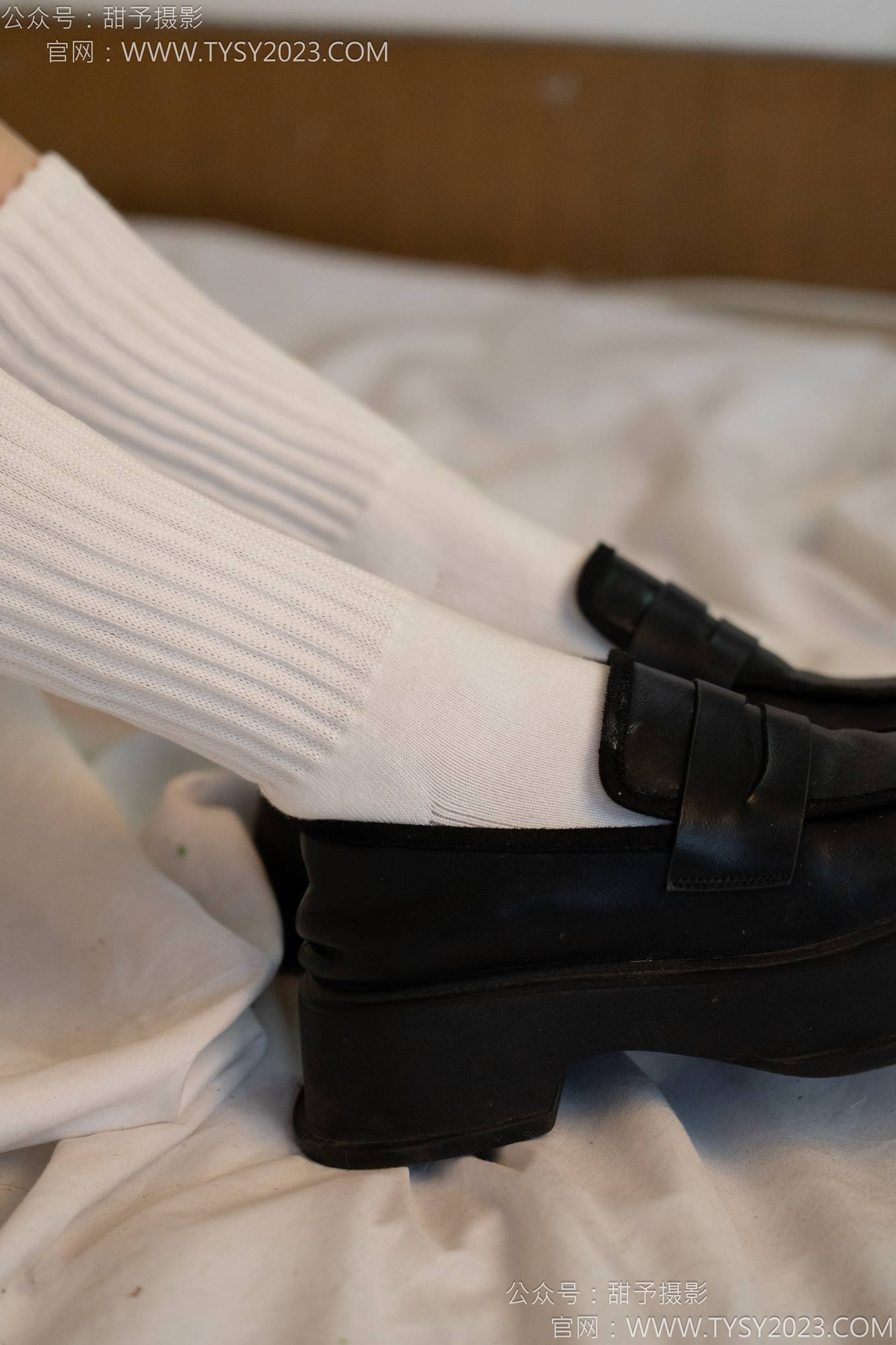 图片[10]-甜予摄影 NO.139 澜澜-皮鞋、白棉袜、裸足[84P] – 速更版-美库