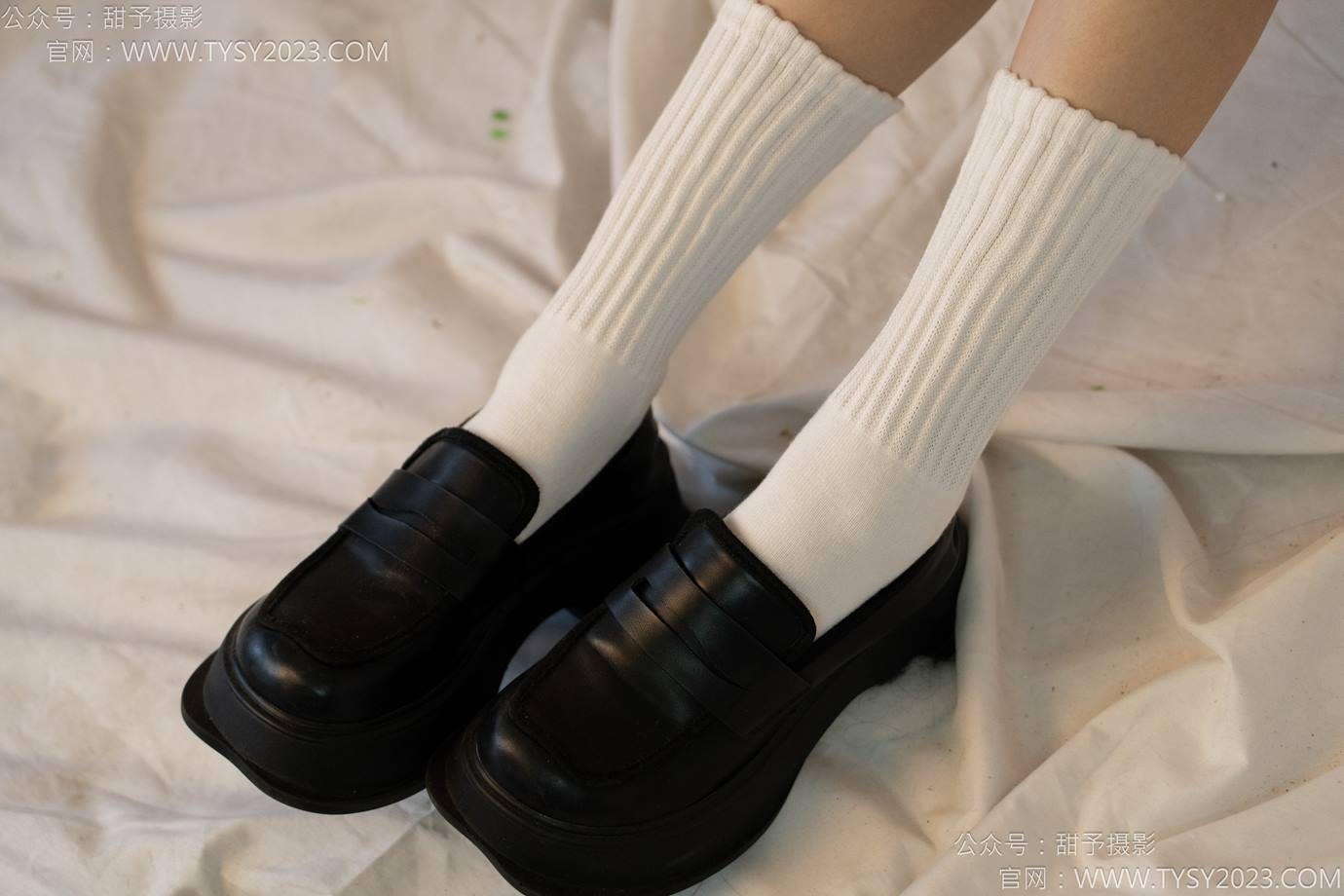 图片[11]-甜予摄影 NO.139 澜澜-皮鞋、白棉袜、裸足[84P] – 速更版-美库