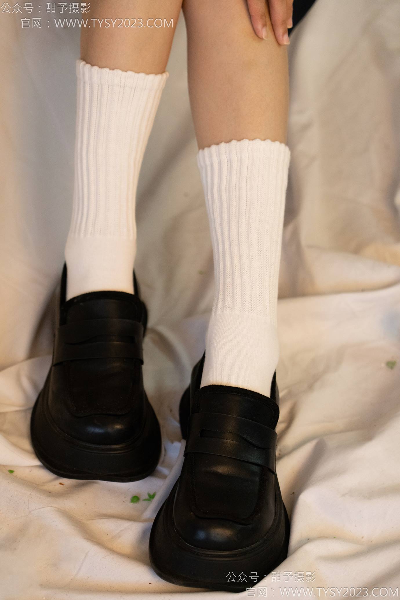 图片[14]-甜予摄影 NO.139 澜澜-皮鞋、白棉袜、裸足[84P] – 速更版-美库