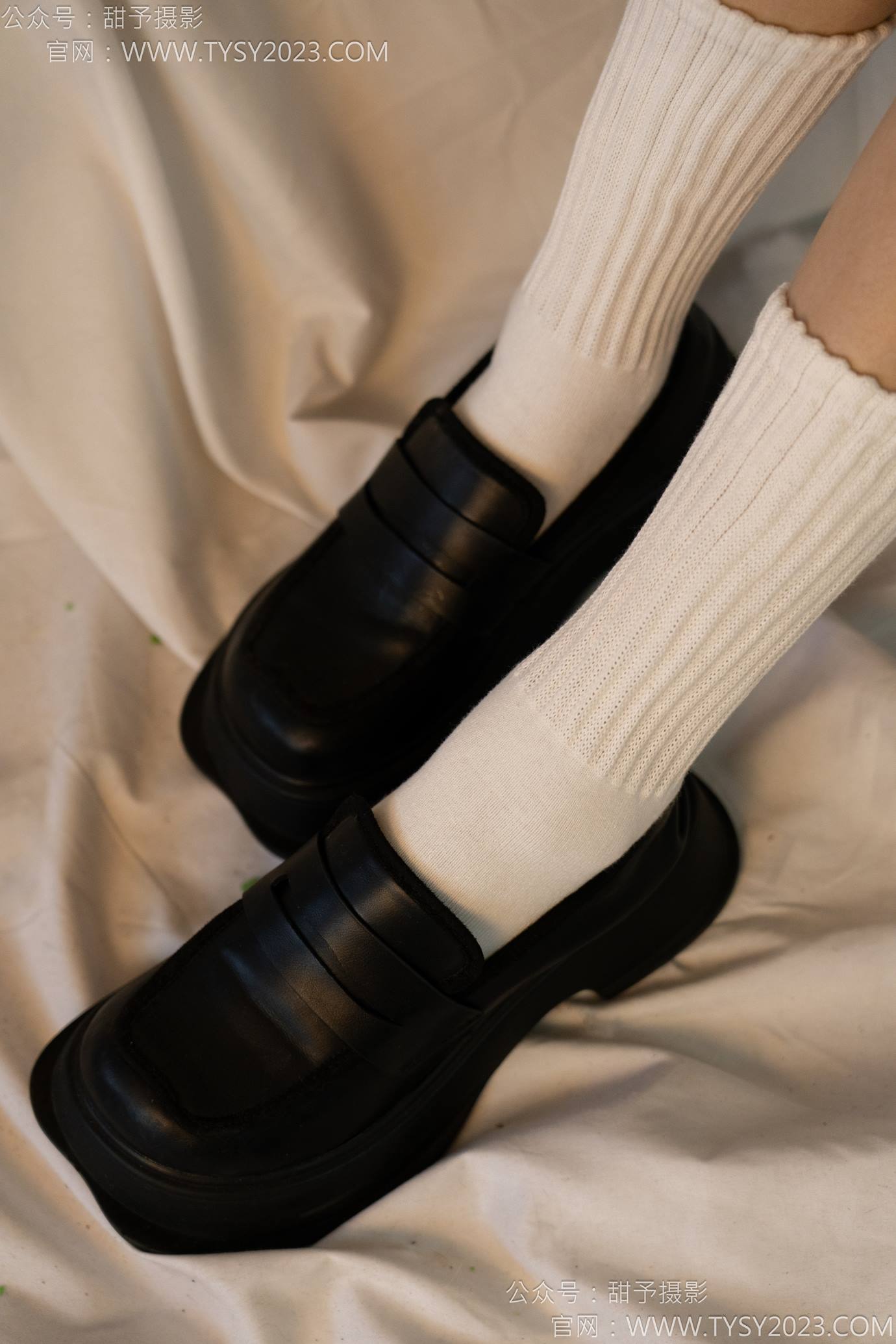 图片[20]-甜予摄影 NO.139 澜澜-皮鞋、白棉袜、裸足[84P] – 速更版-美库