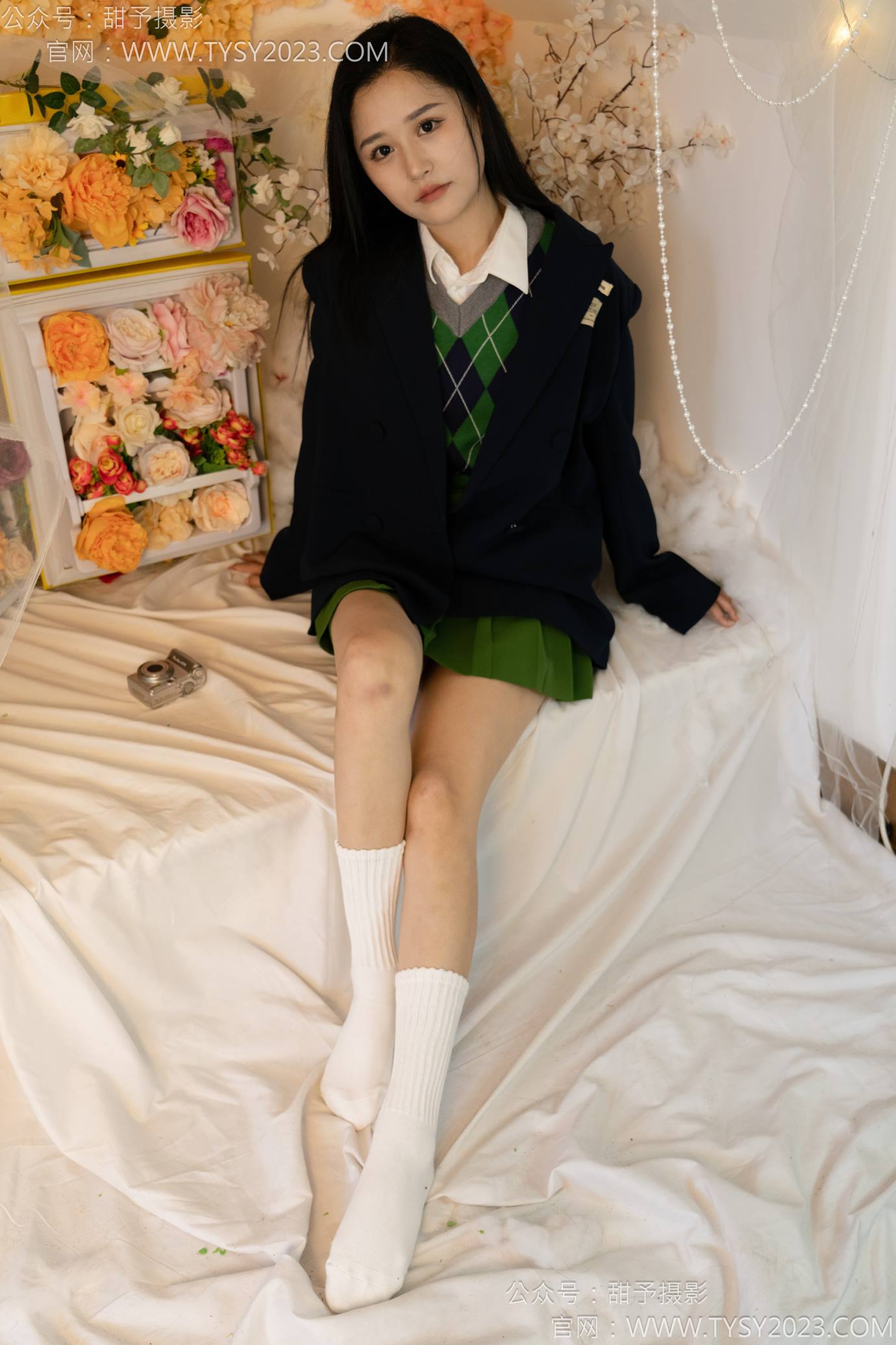 图片[31]-甜予摄影 NO.139 澜澜-皮鞋、白棉袜、裸足[84P] – 速更版-美库