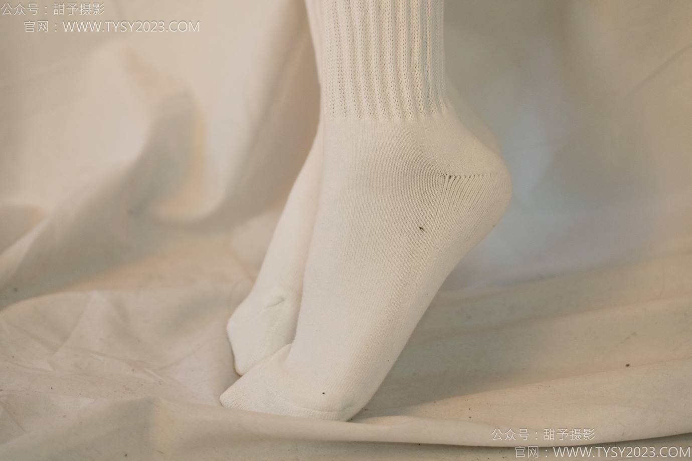 图片[37]-甜予摄影 NO.139 澜澜-皮鞋、白棉袜、裸足[84P] – 速更版-美库