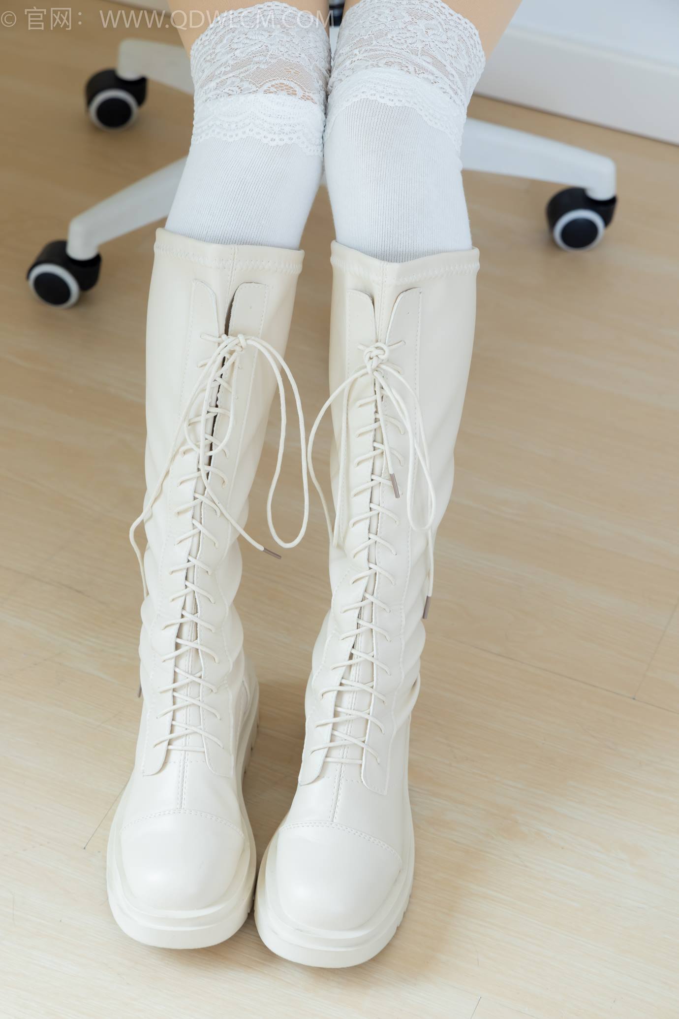 图片[21]-物恋传媒 NO.2312 茯苓-长靴、过膝白棉袜、厚肉丝[136P] – 速更版-美库