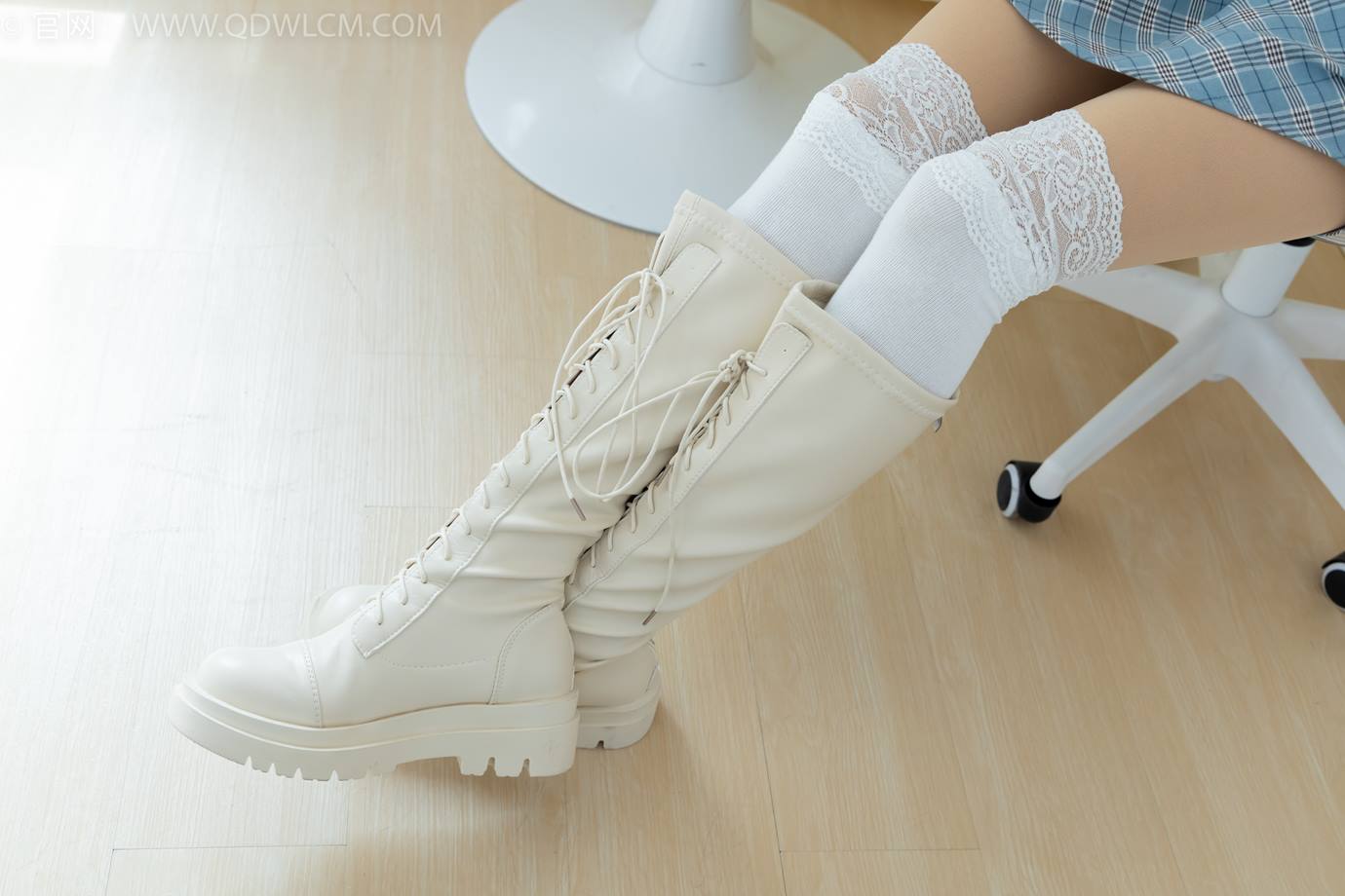 图片[23]-物恋传媒 NO.2312 茯苓-长靴、过膝白棉袜、厚肉丝[136P] – 速更版-美库