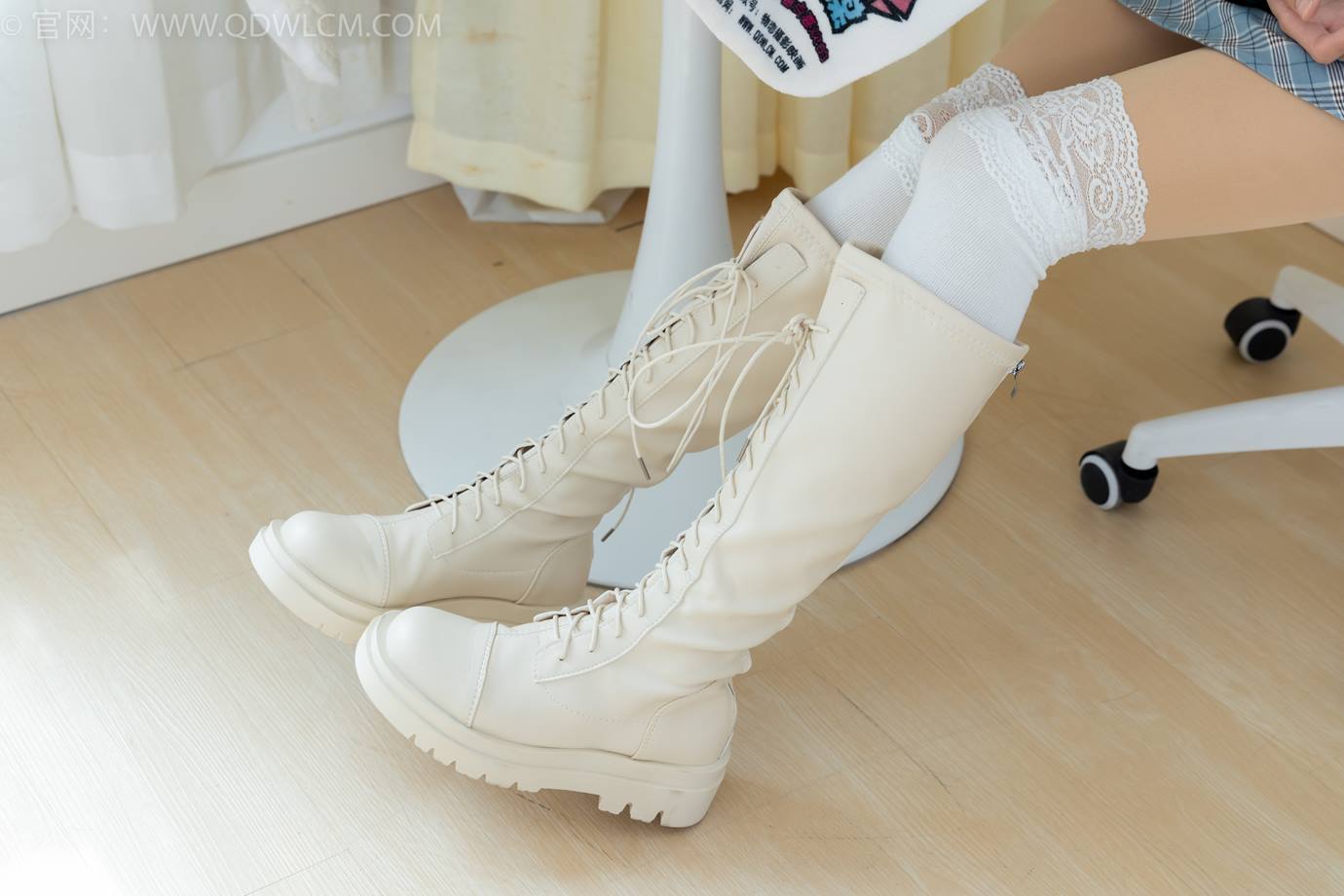 图片[32]-物恋传媒 NO.2312 茯苓-长靴、过膝白棉袜、厚肉丝[136P] – 速更版-美库