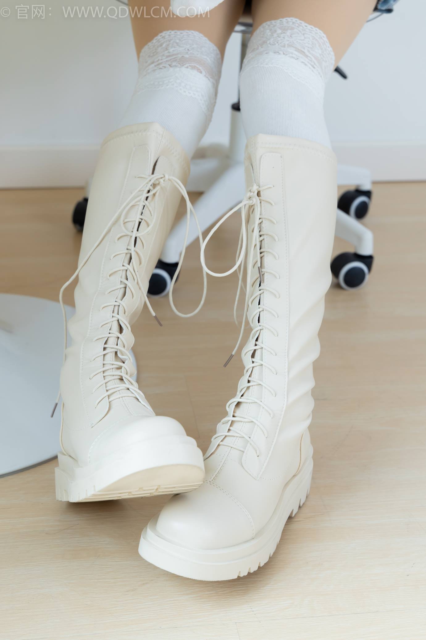 图片[33]-物恋传媒 NO.2312 茯苓-长靴、过膝白棉袜、厚肉丝[136P] – 速更版-美库