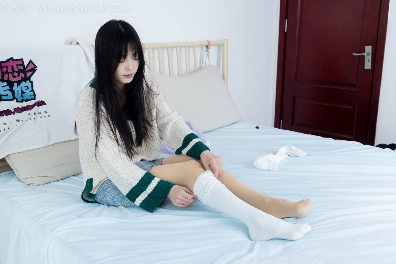 图片[89]-物恋传媒 NO.2312 茯苓-长靴、过膝白棉袜、厚肉丝[136P] – 速更版-美库