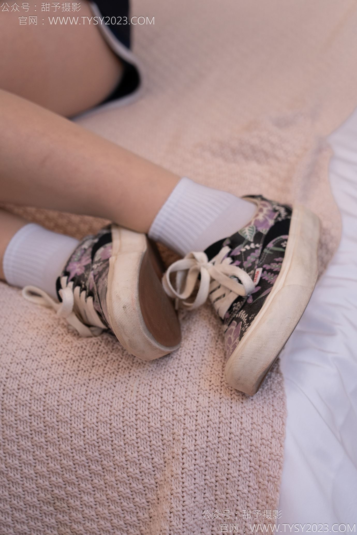 图片[13]-甜予摄影 NO.140 思思双人-板鞋、白棉袜、肉丝[98P] – 速更版-美库