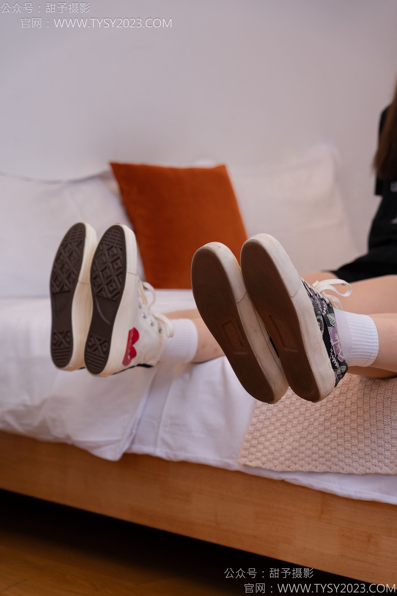 图片[66]-甜予摄影 NO.140 思思双人-板鞋、白棉袜、肉丝[98P] – 速更版-美库