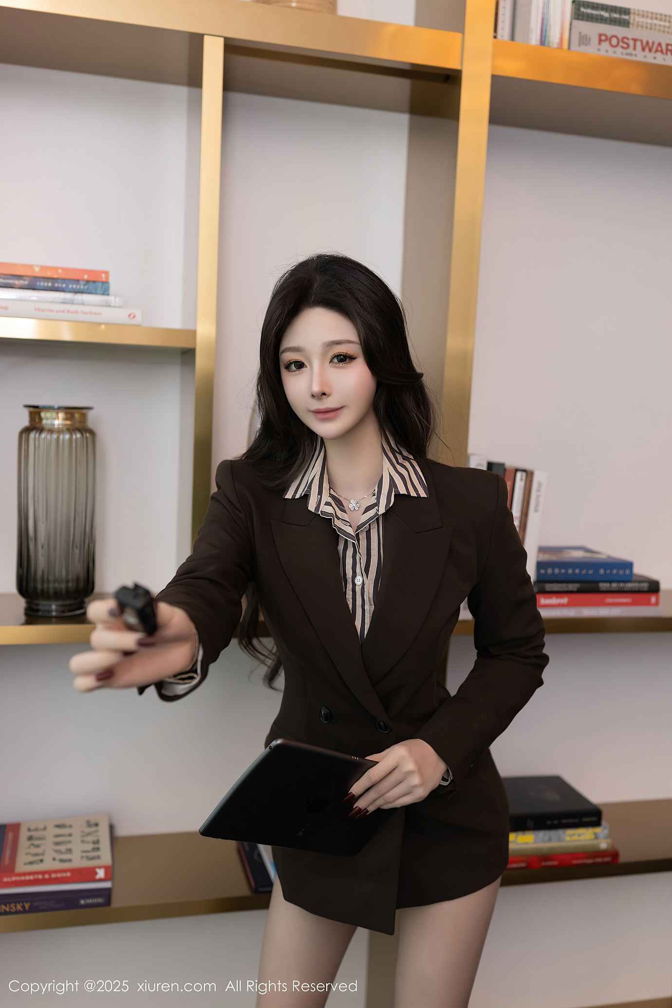 图片[43]-[Xiuren秀人网]2025.04.25 NO.10202 小逗逗[43+1P – 速更版-美库