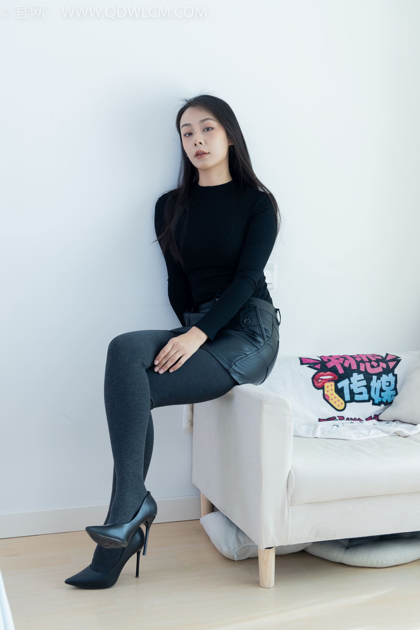 图片[37]-物恋传媒 NO.2313 岚岚-高跟鞋、厚灰丝[140P] – 速更版-美库