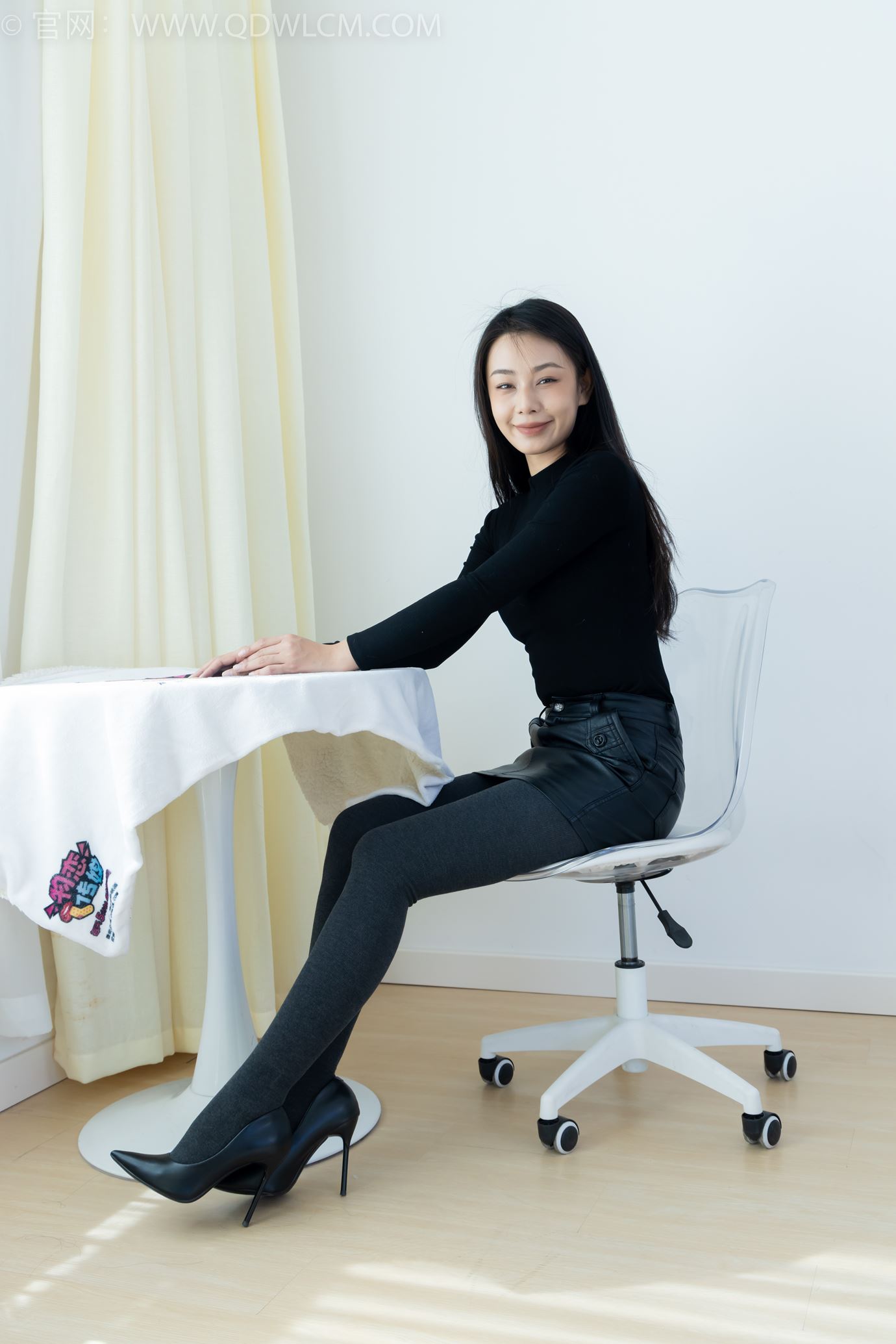 图片[41]-物恋传媒 NO.2313 岚岚-高跟鞋、厚灰丝[140P] – 速更版-美库