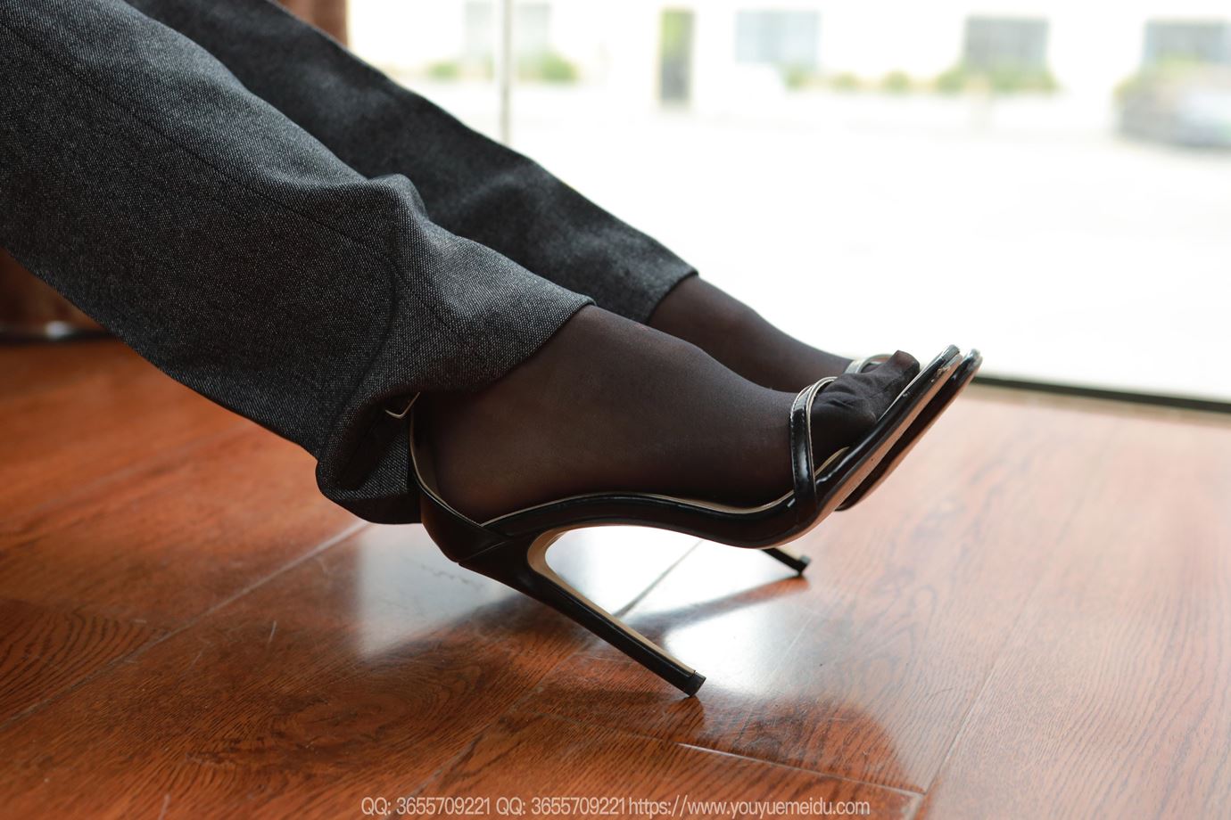 图片[86]-[IESS异思趣向] 2025.04.11 丝享家2025：小金《西裤里丝》[90P] – 速更版-美库