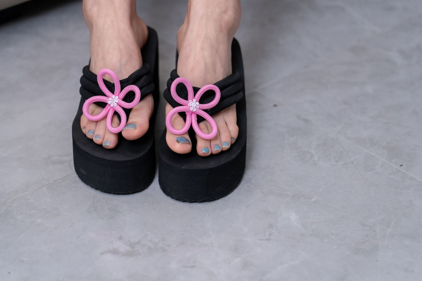 图片[68]-甜予摄影 NO.141 澜澜-cos服人字拖、白丝、裸足、挠脚心剧情[94P] – 速更版-美库