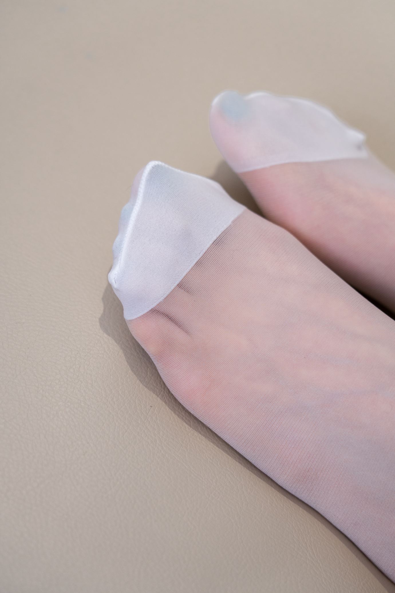 图片[94]-甜予摄影 NO.141 澜澜-cos服人字拖、白丝、裸足、挠脚心剧情[94P] – 速更版-美库