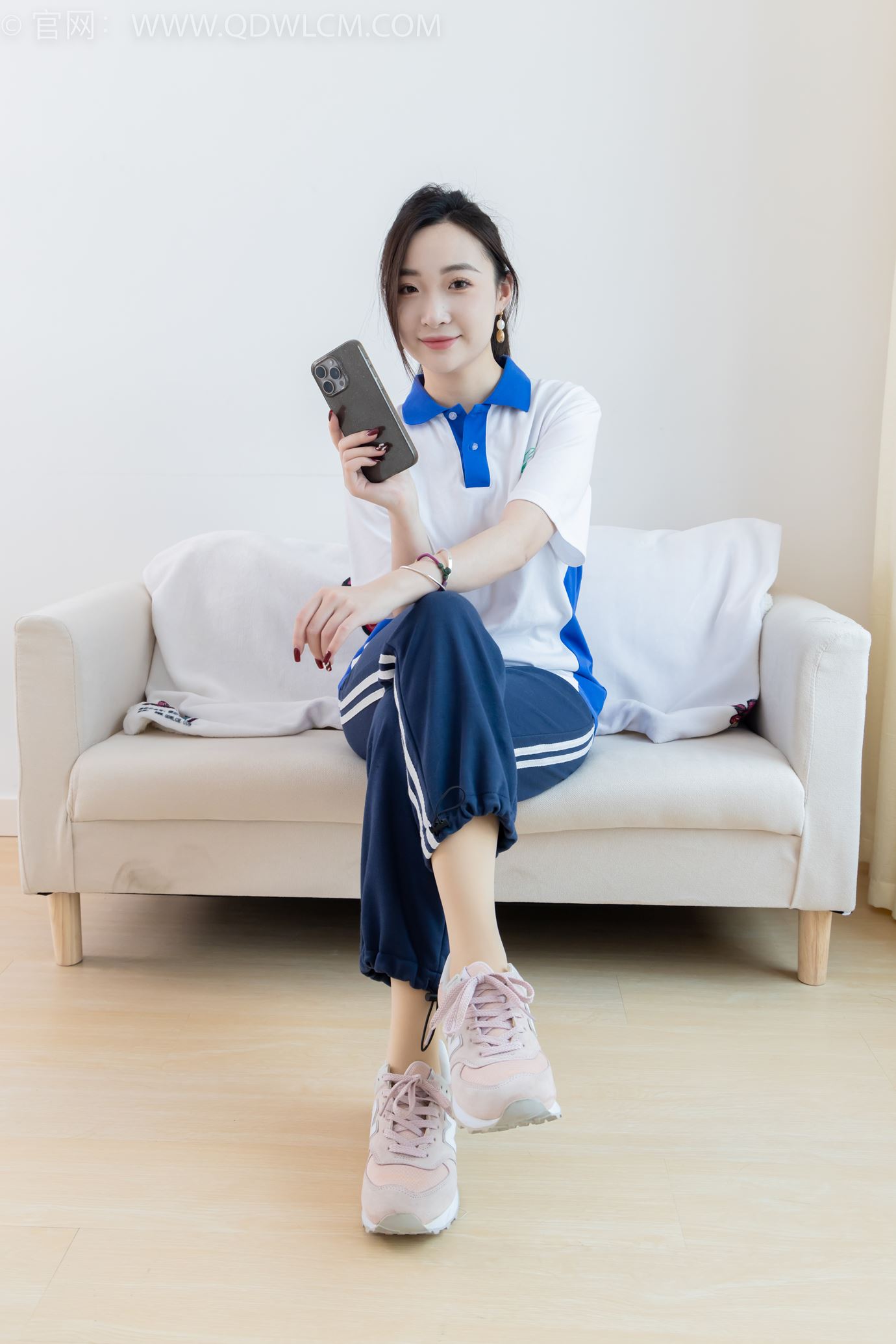 图片[24]-物恋传媒 NO.2314 恬恬-运动鞋、厚肉丝、校服裤里丝[124P] – 速更版-美库