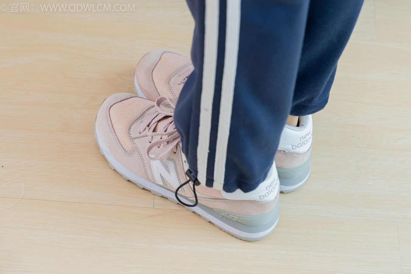 图片[75]-物恋传媒 NO.2314 恬恬-运动鞋、厚肉丝、校服裤里丝[124P] – 速更版-美库