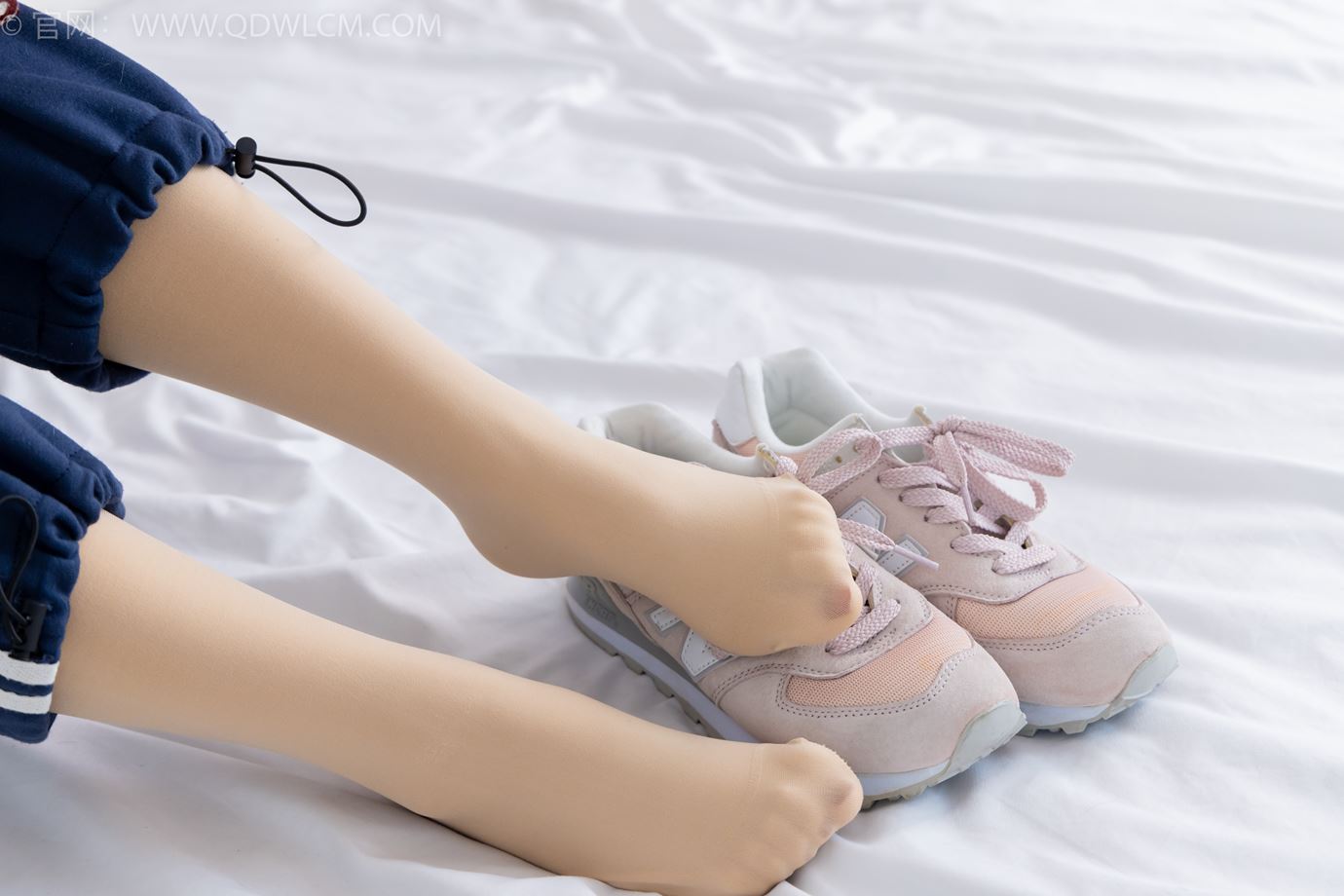 图片[91]-物恋传媒 NO.2314 恬恬-运动鞋、厚肉丝、校服裤里丝[124P] – 速更版-美库