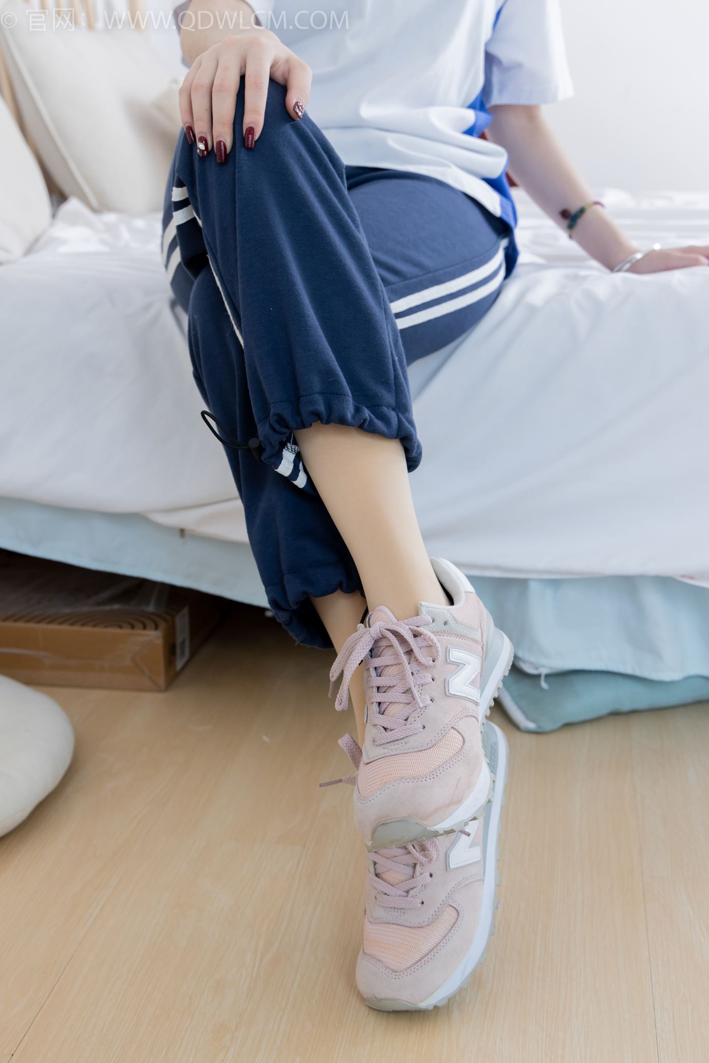 图片[121]-物恋传媒 NO.2314 恬恬-运动鞋、厚肉丝、校服裤里丝[124P] – 速更版-美库