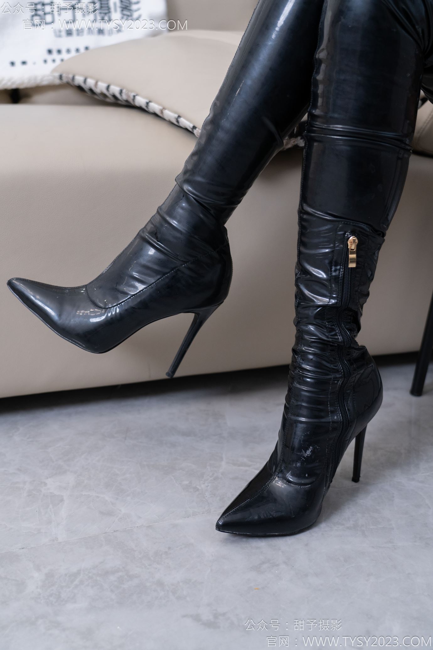 图片[18]-甜予摄影 NO.142 咖啡豆-两双靴子、黑丝[102P] – 速更版-美库