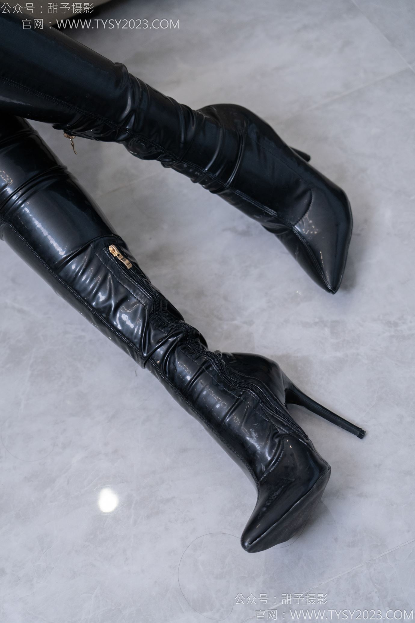 图片[102]-甜予摄影 NO.142 咖啡豆-两双靴子、黑丝[102P] – 速更版-美库