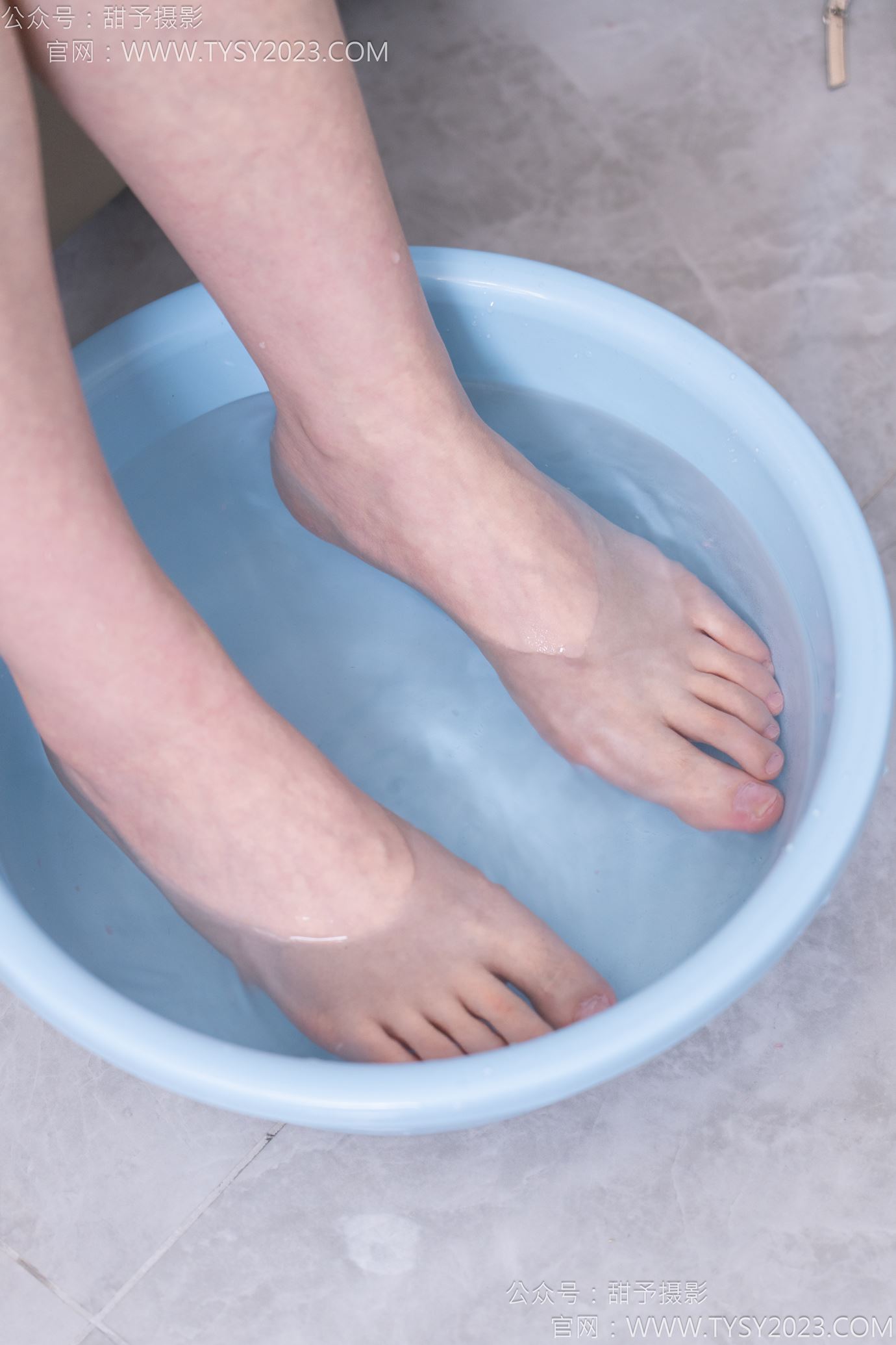 图片[65]-甜予摄影 NO.143 璇璇-高跟鞋、裸足、泡脚涂抹婴儿油以及踩蛋糕剧情[113P] – 速更版-美库