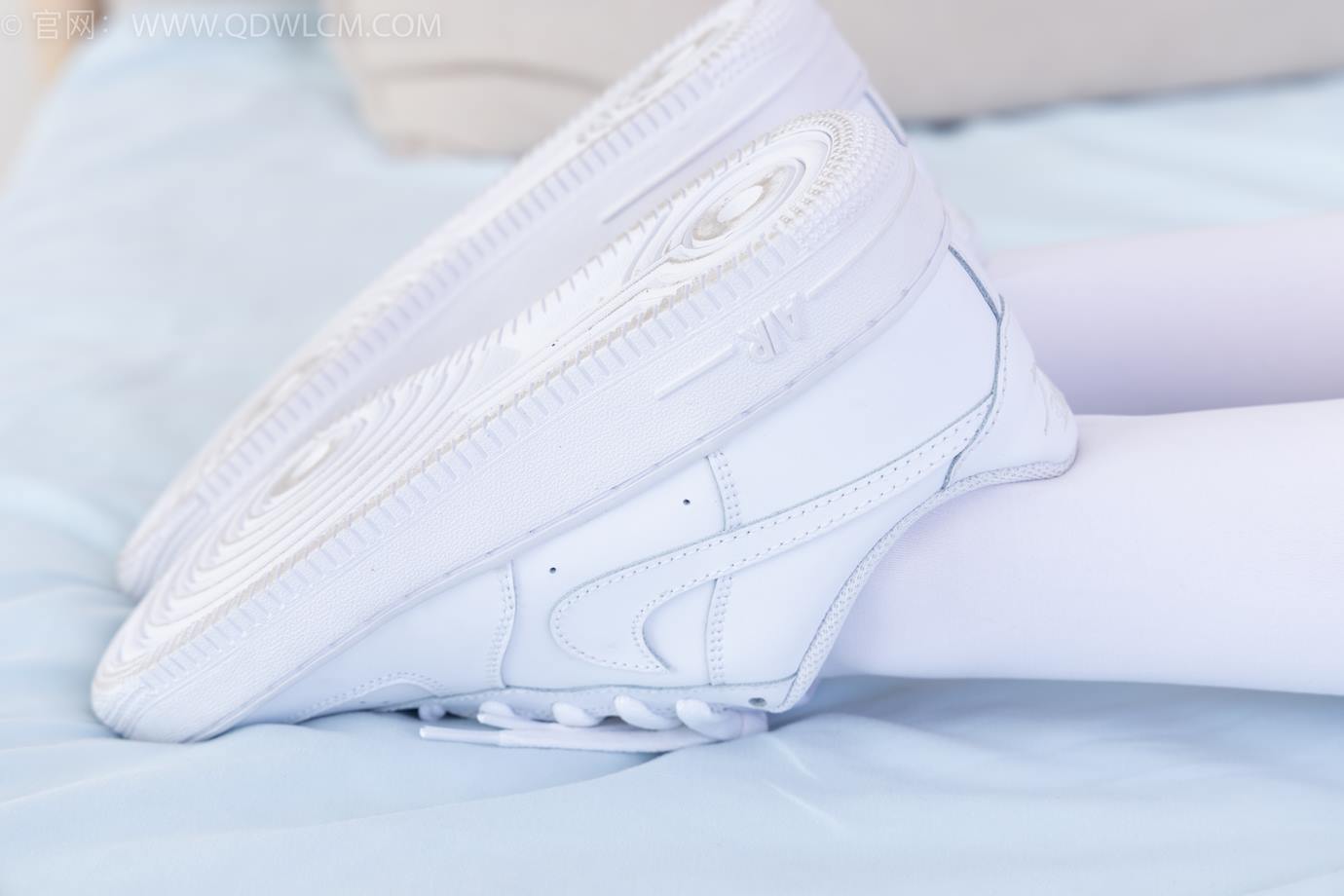 图片[84]-物恋传媒 NO.2317 闪闪-板鞋、厚白丝、jk制服[102P] – 速更版-美库