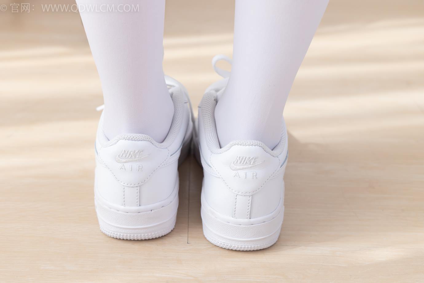 图片[85]-物恋传媒 NO.2317 闪闪-板鞋、厚白丝、jk制服[102P] – 速更版-美库