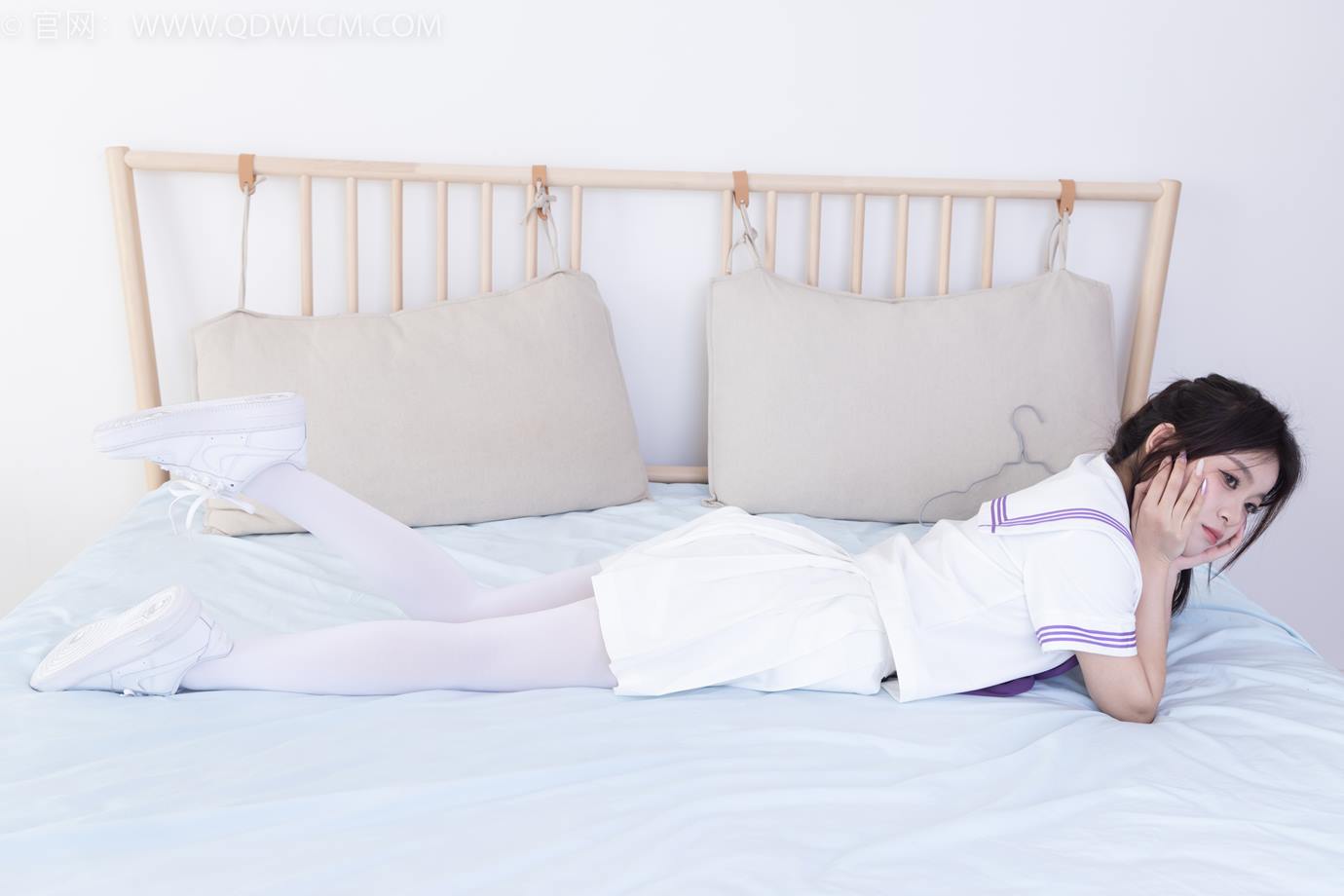 图片[90]-物恋传媒 NO.2317 闪闪-板鞋、厚白丝、jk制服[102P] – 速更版-美库