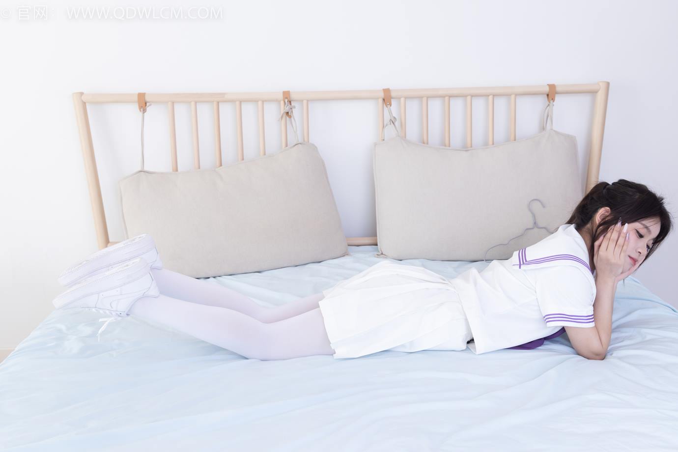 图片[91]-物恋传媒 NO.2317 闪闪-板鞋、厚白丝、jk制服[102P] – 速更版-美库