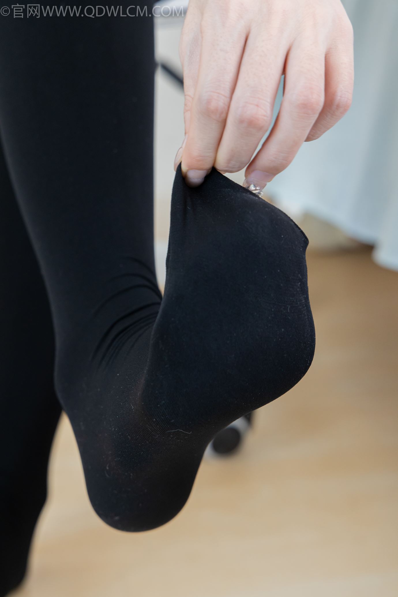 图片[83]-物恋传媒 NO.2318 菜菜-OL制服、高跟鞋、三双厚黑丝叠穿、袜腰展示[120P] – 速更版-美库