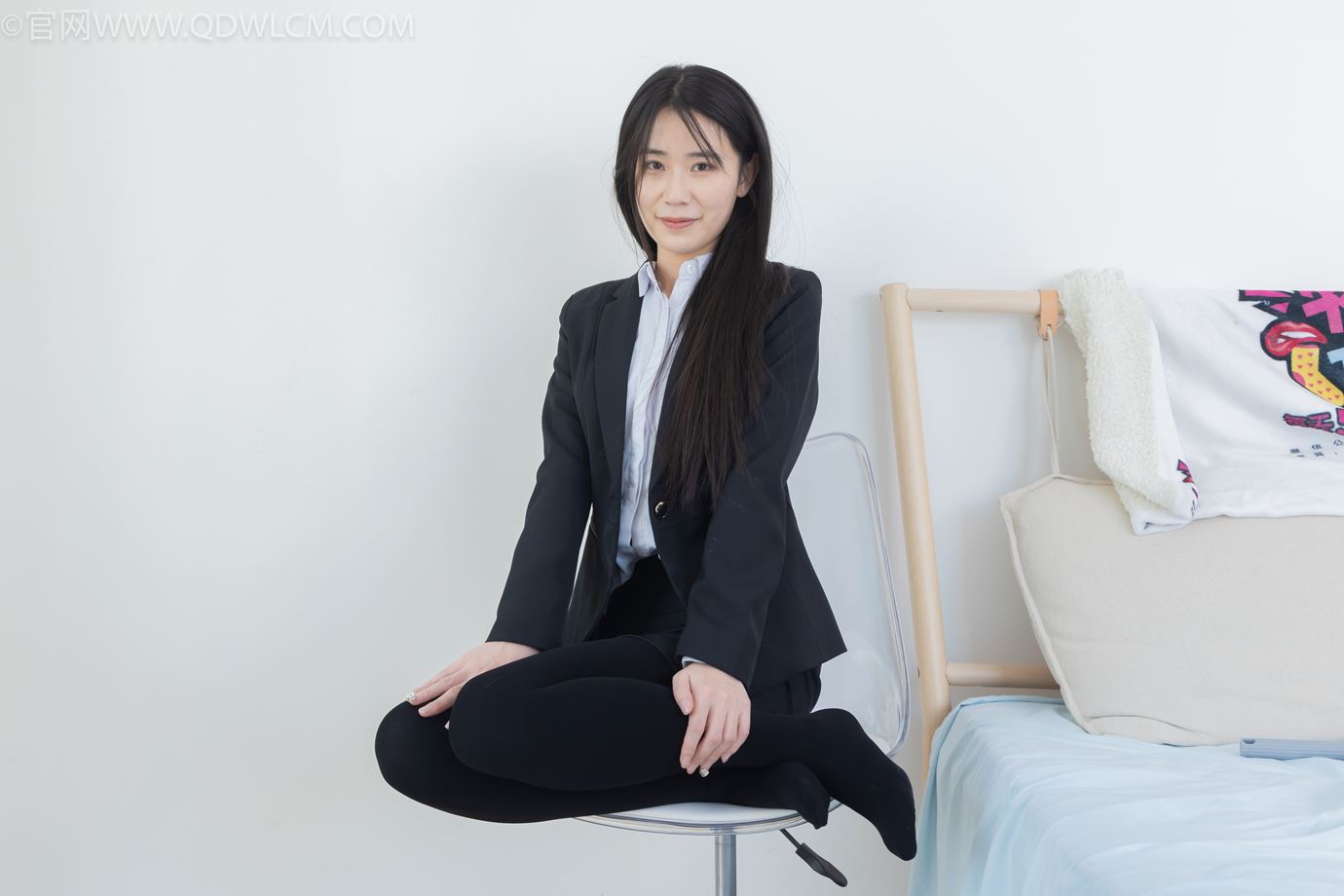 图片[90]-物恋传媒 NO.2318 菜菜-OL制服、高跟鞋、三双厚黑丝叠穿、袜腰展示[120P] – 速更版-美库