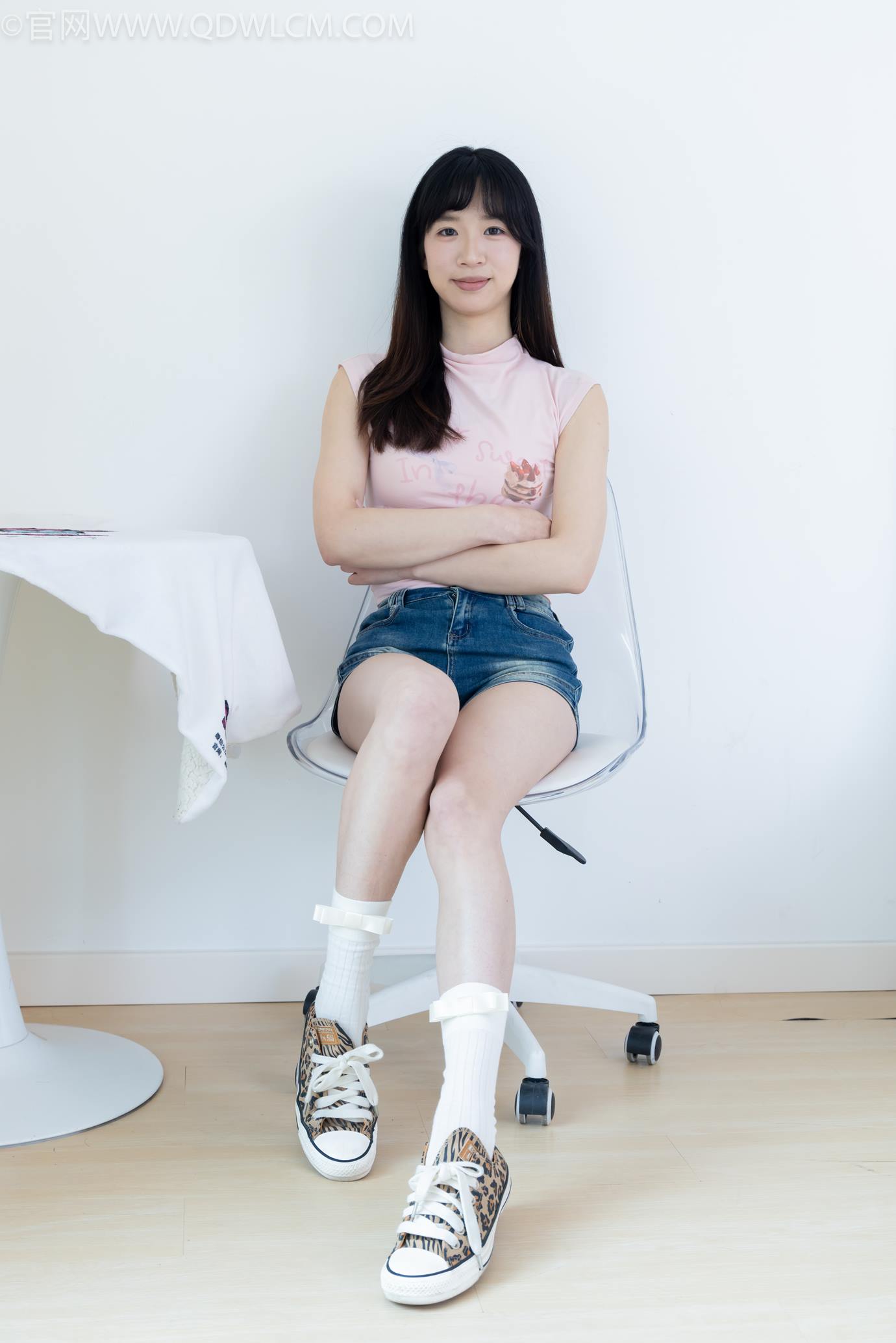 图片[11]-物恋传媒 NO.2319 小左-帆布鞋、白棉袜、裸足[107P] – 速更版-美库