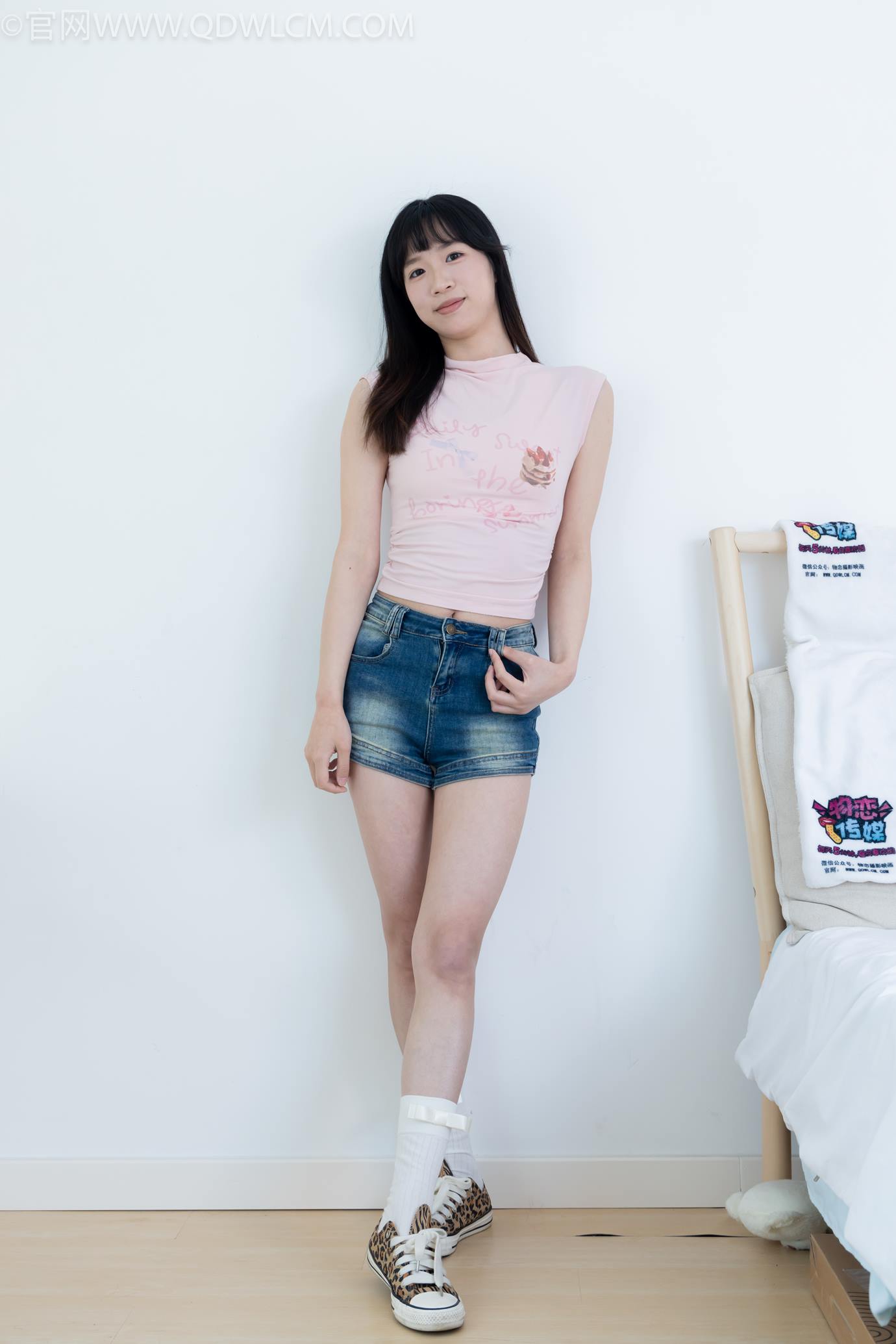 图片[21]-物恋传媒 NO.2319 小左-帆布鞋、白棉袜、裸足[107P] – 速更版-美库