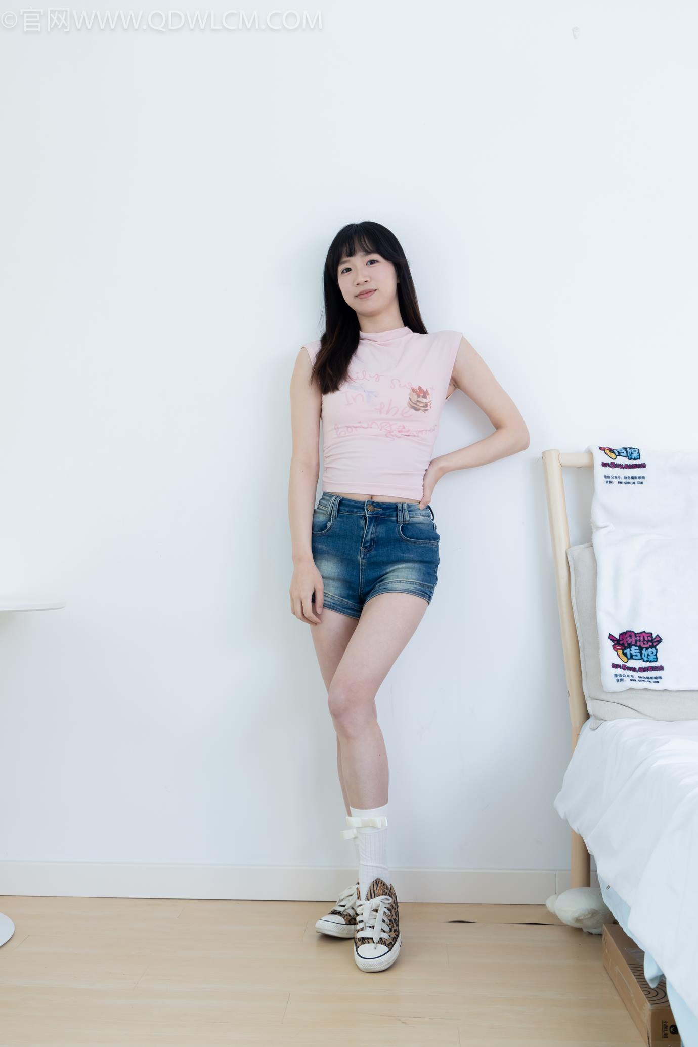 图片[35]-物恋传媒 NO.2319 小左-帆布鞋、白棉袜、裸足[107P] – 速更版-美库