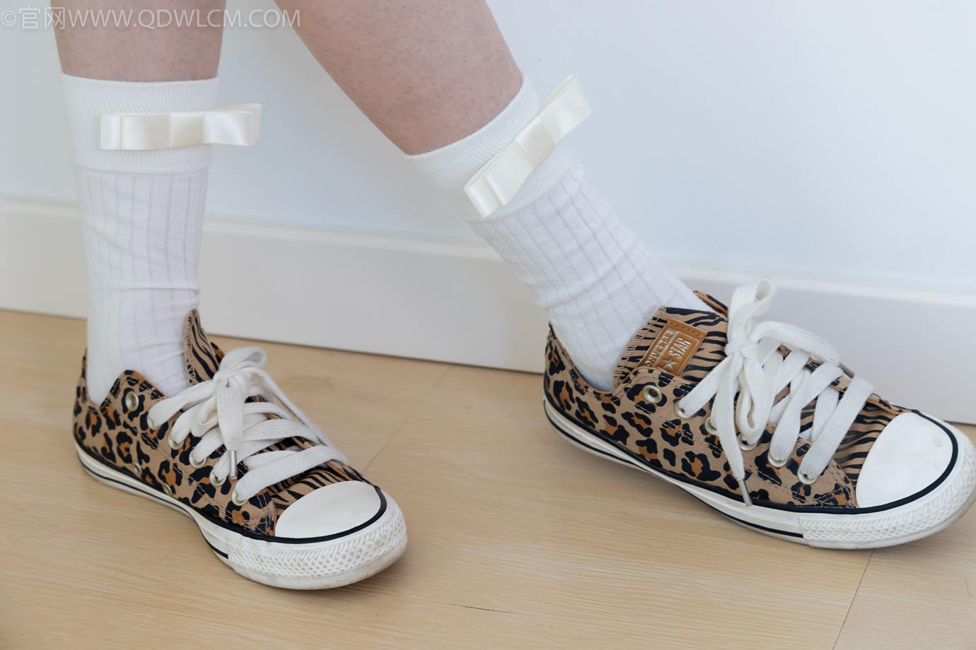 图片[41]-物恋传媒 NO.2319 小左-帆布鞋、白棉袜、裸足[107P] – 速更版-美库