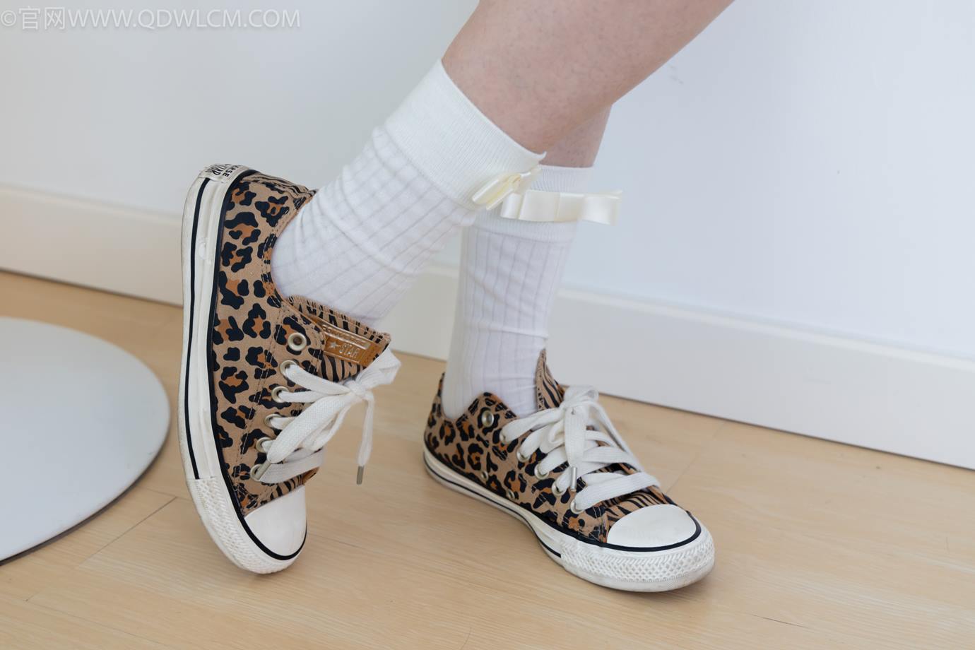 图片[54]-物恋传媒 NO.2319 小左-帆布鞋、白棉袜、裸足[107P] – 速更版-美库