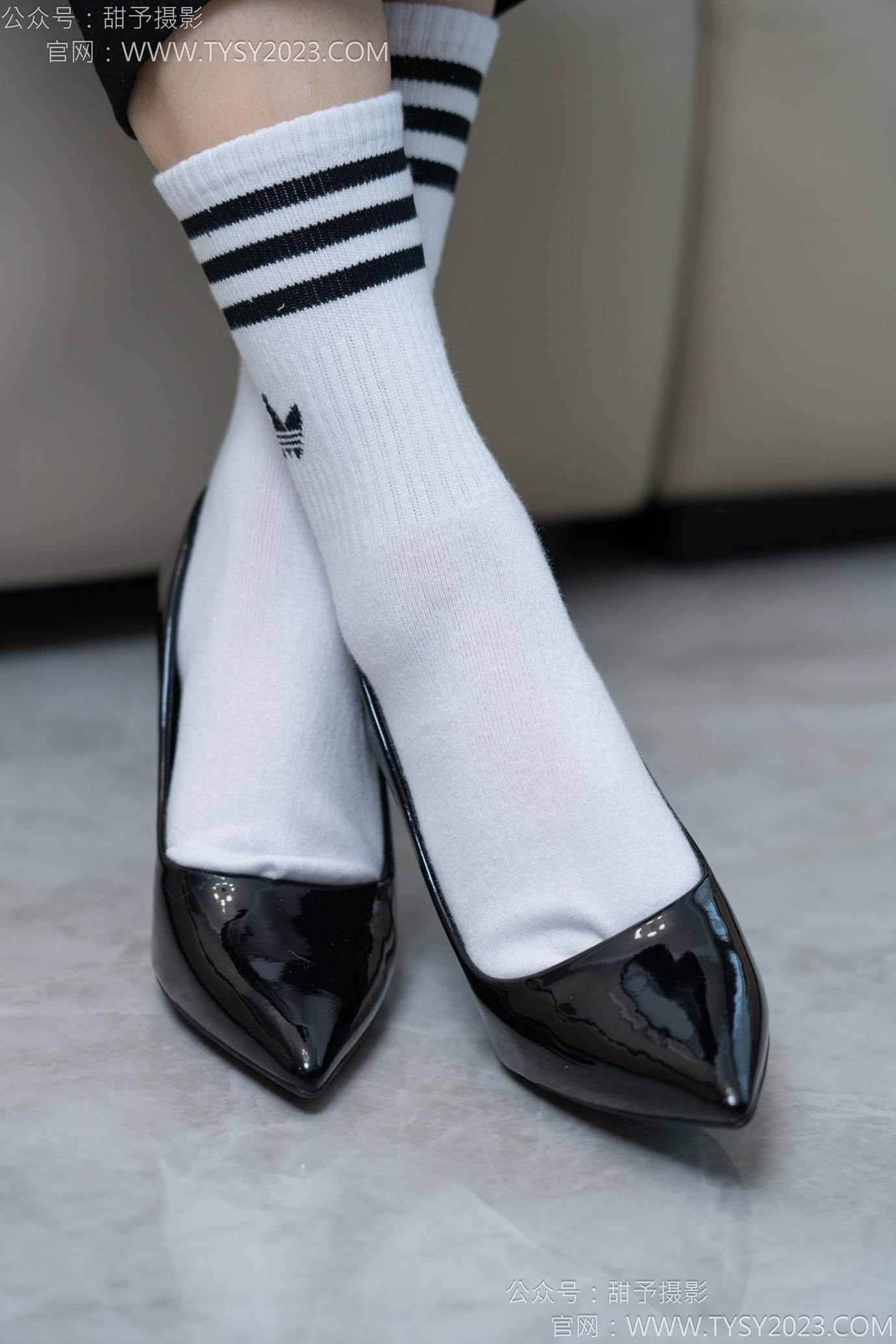 图片[25]-甜予摄影 NO.147 澜澜-凉鞋、高跟鞋、长腿袜、白棉袜[109P] – 速更版-美库