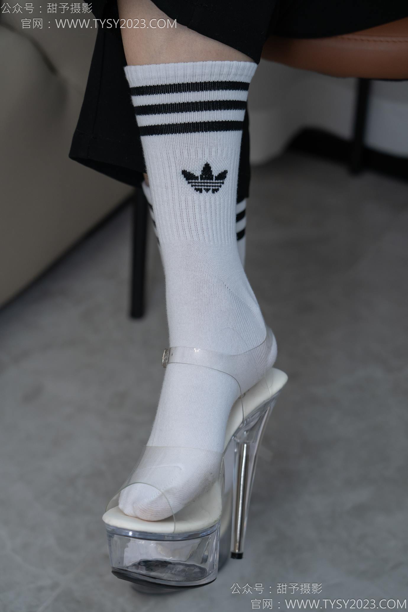 图片[55]-甜予摄影 NO.147 澜澜-凉鞋、高跟鞋、长腿袜、白棉袜[109P] – 速更版-美库
