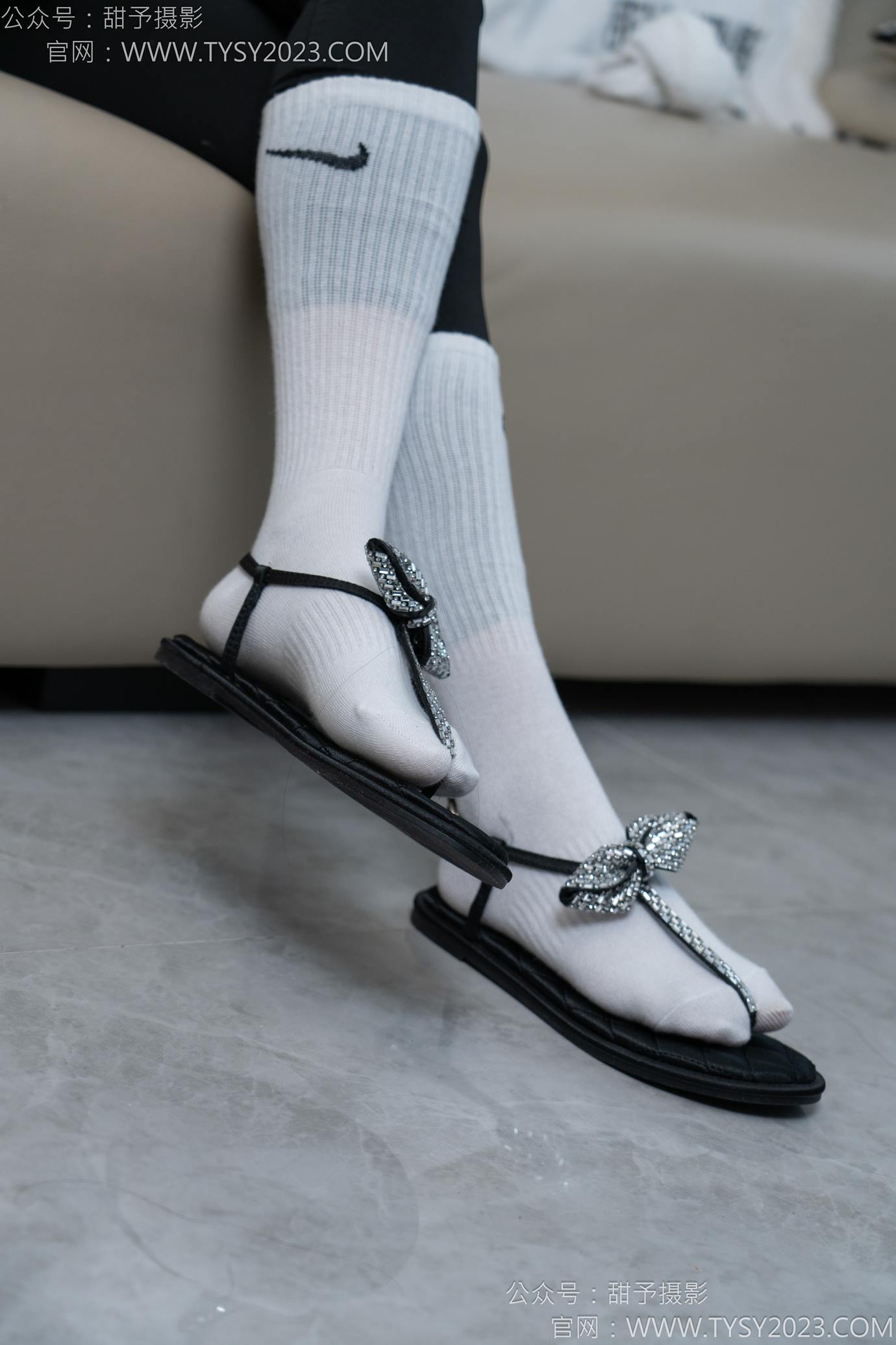 图片[61]-甜予摄影 NO.147 澜澜-凉鞋、高跟鞋、长腿袜、白棉袜[109P] – 速更版-美库
