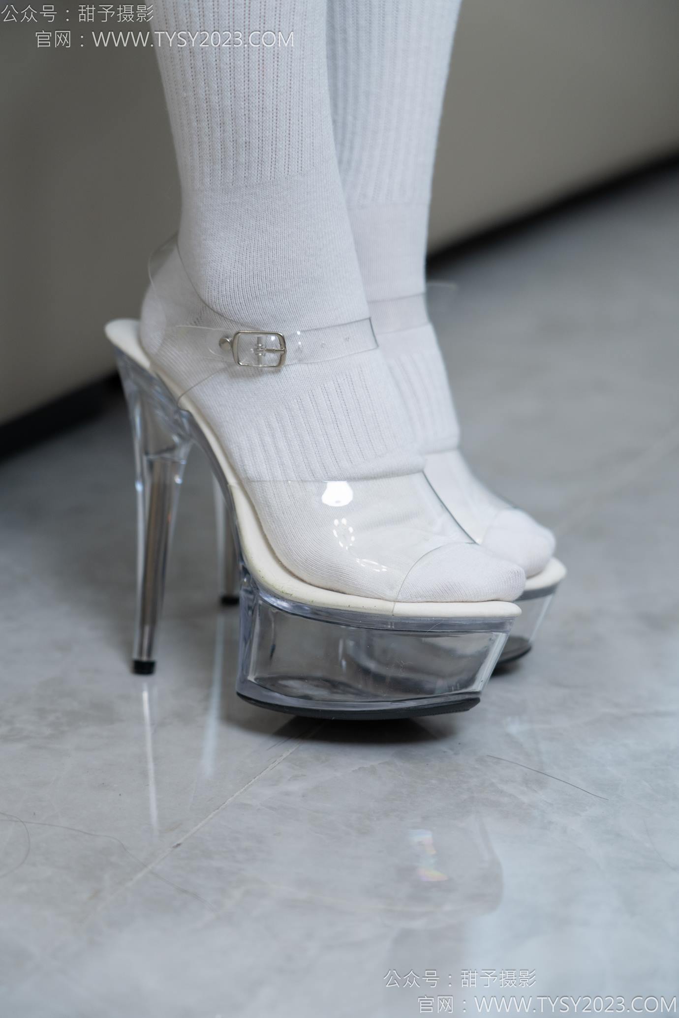 图片[65]-甜予摄影 NO.147 澜澜-凉鞋、高跟鞋、长腿袜、白棉袜[109P] – 速更版-美库