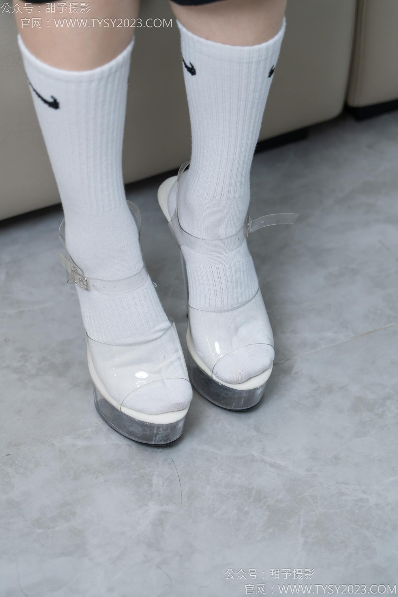 图片[66]-甜予摄影 NO.147 澜澜-凉鞋、高跟鞋、长腿袜、白棉袜[109P] – 速更版-美库