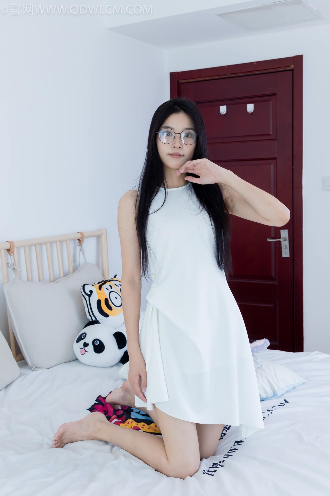 图片[19]-物恋传媒 NO.2320 茯苓-凉鞋、薄肉丝、裸足、皮筋绑脚以及挠脚心剧情[128P] – 速更版-美库