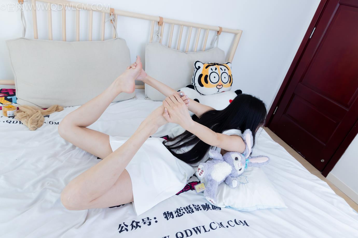 图片[61]-物恋传媒 NO.2320 茯苓-凉鞋、薄肉丝、裸足、皮筋绑脚以及挠脚心剧情[128P] – 速更版-美库