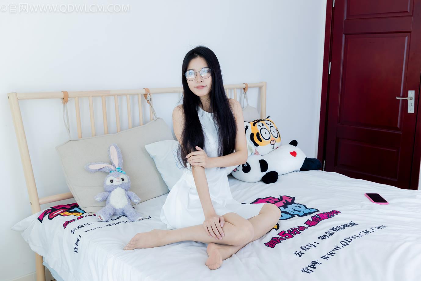 图片[66]-物恋传媒 NO.2320 茯苓-凉鞋、薄肉丝、裸足、皮筋绑脚以及挠脚心剧情[128P] – 速更版-美库