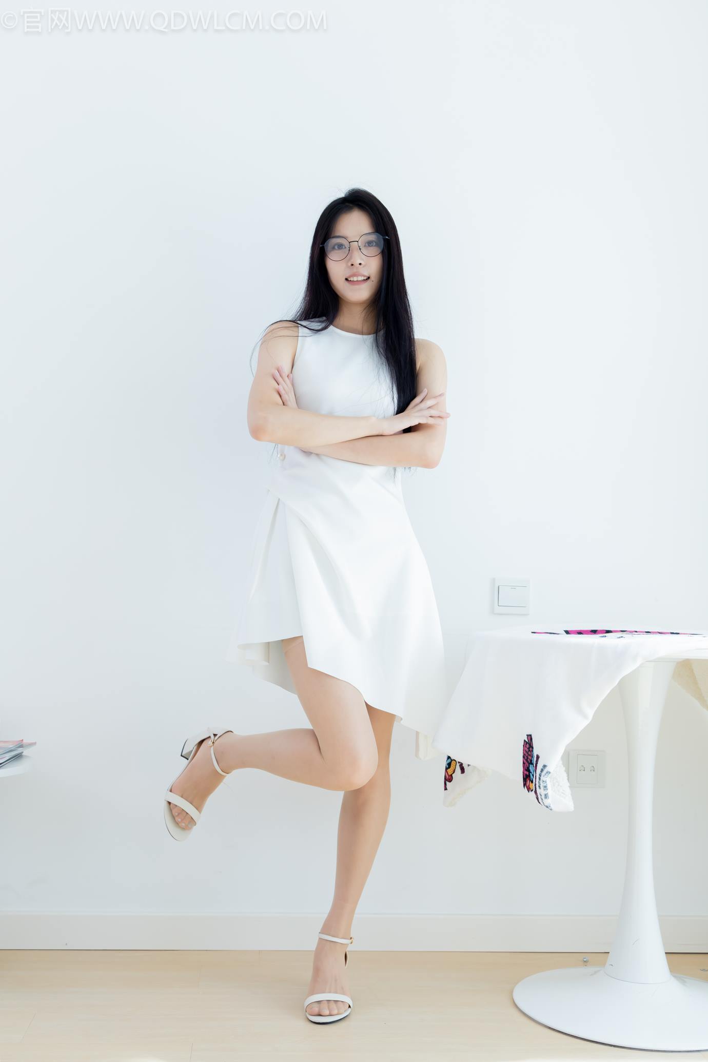 图片[69]-物恋传媒 NO.2320 茯苓-凉鞋、薄肉丝、裸足、皮筋绑脚以及挠脚心剧情[128P] – 速更版-美库